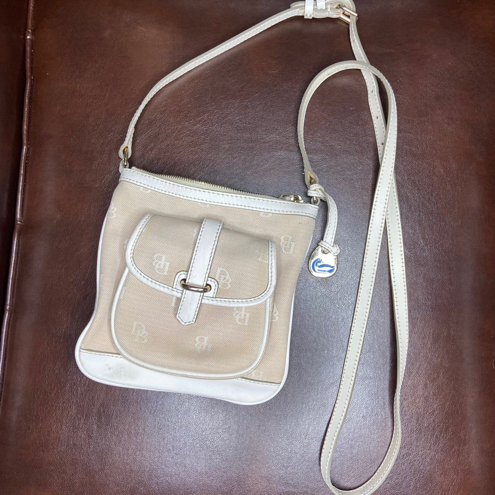 Dooney & Bourke Dooney & Bourke Beige Letter Carrier Crossbody Size ONE SIZE - 1 Thumbnail