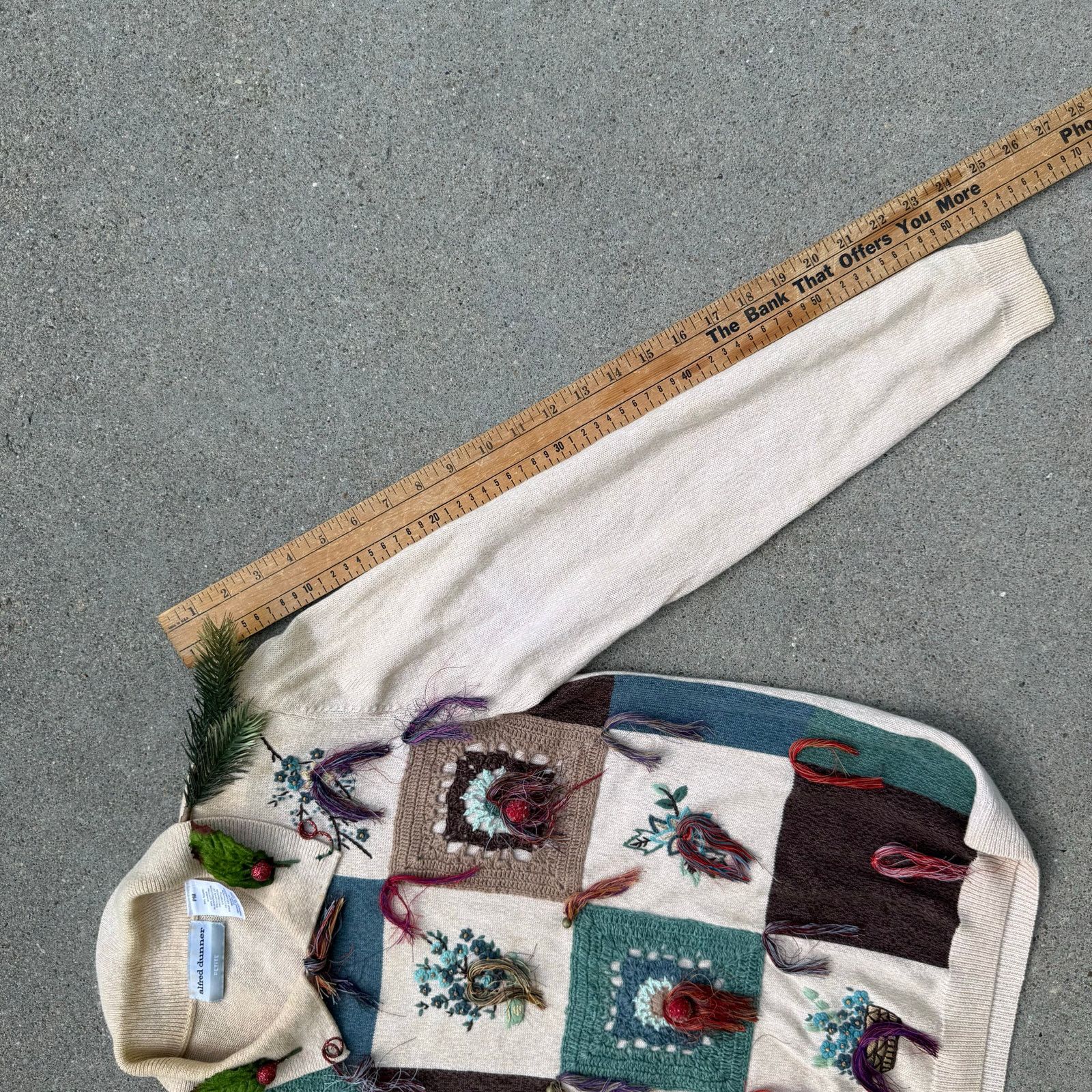 Vintage 90s Christmas Folk Rustic Patchwork Sampler Sweater PM Size M / US 6-8 / IT 42-44 - 12 Thumbnail