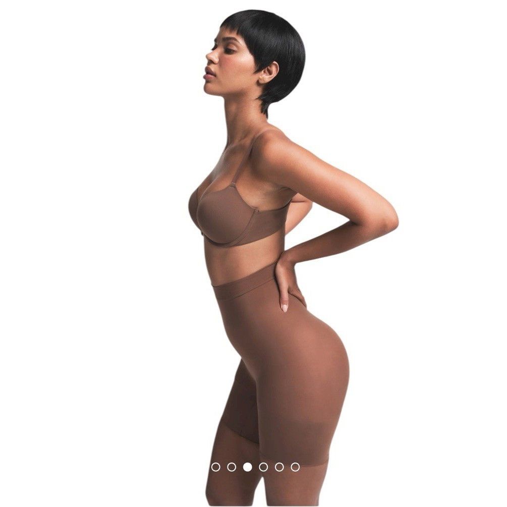 SKIMS NWT SKIMS High Waisted Mid Thigh Short Size ONE SIZE - 6 Thumbnail