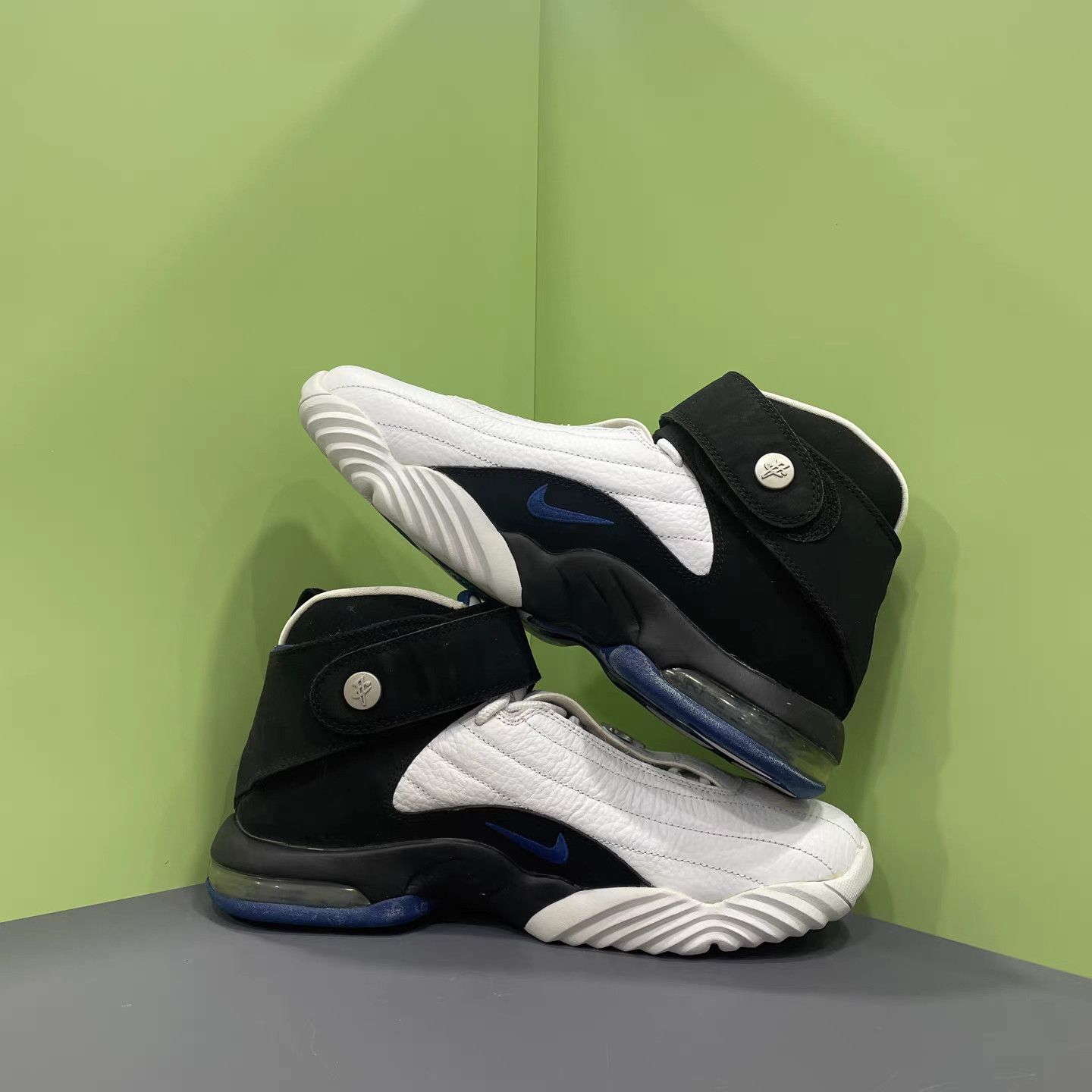 Nike Nike Air Penny 4 Basketball Shoes (Penny Hardaway) K15 Size US 9.5 / EU 42-43 - 5 Thumbnail