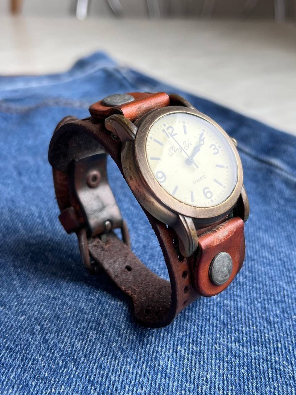 Japanese Brand × Vintage Vintage Brown Full Leather Japanese style futuristic Watch Size ONE SIZE - 11 Thumbnail