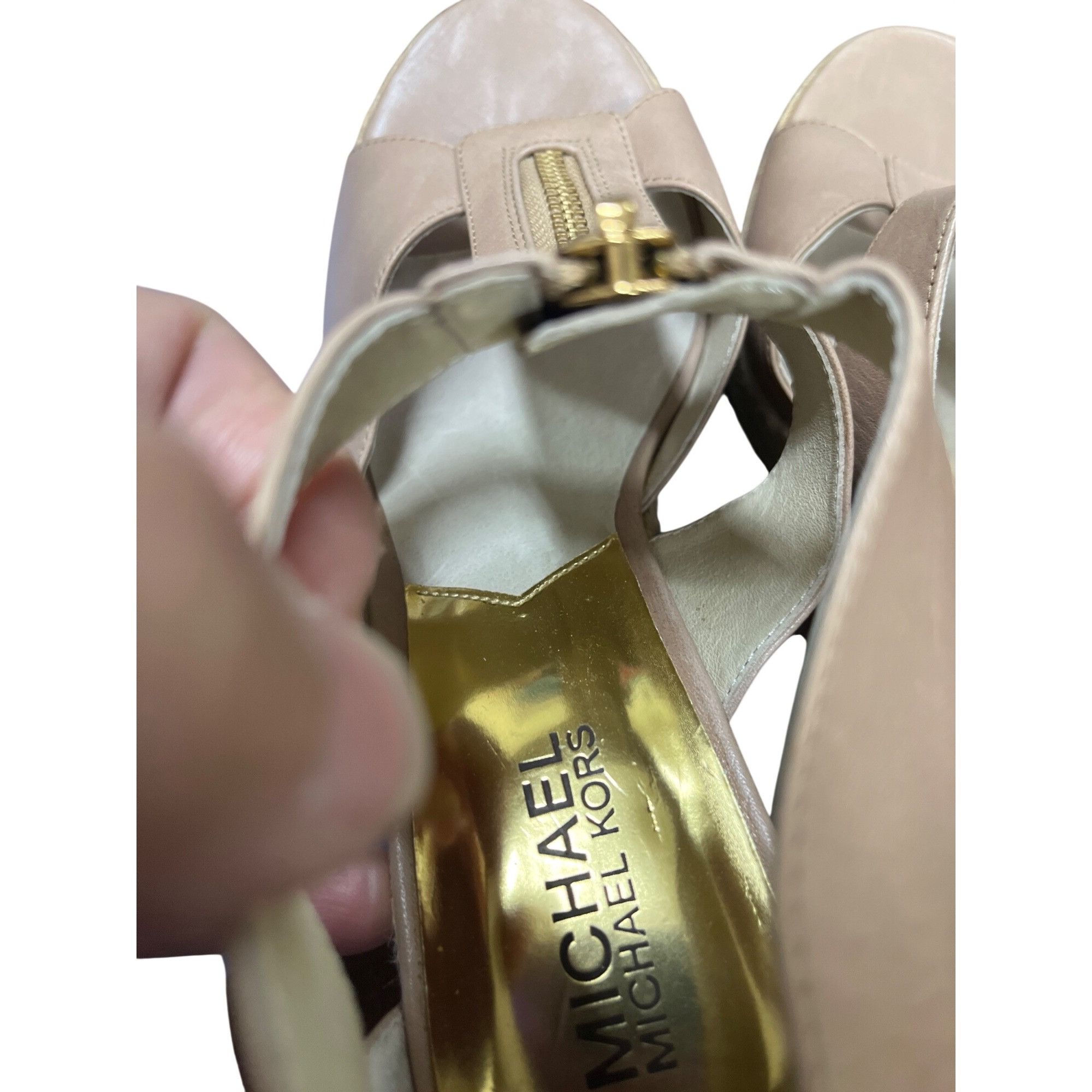 Michael Kors Michael Kors wms tan leather gold accent 4" wedge heels sz 7 Size US 7 / IT 37 - 12 Thumbnail