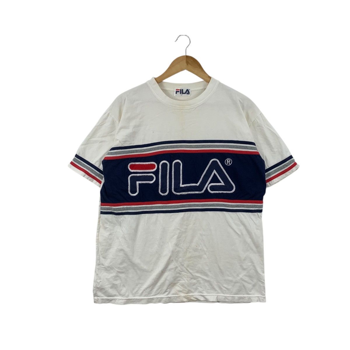 Fila Vintage FILA BIELLA ITALIA Embroidered Logo Baggy Tee Size L / US 10 / IT 46 - 1 Thumbnail