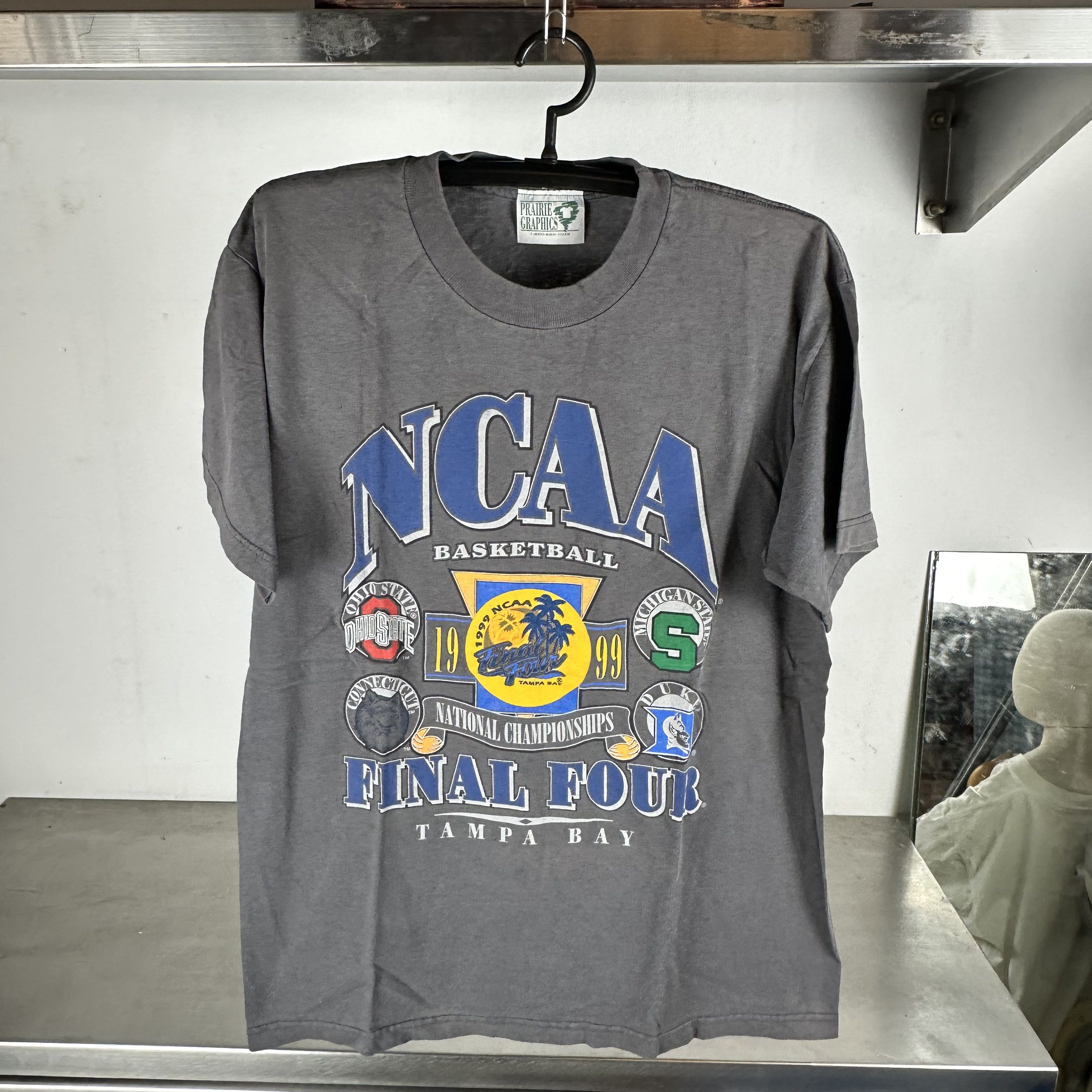 Vintage 1999 NCAA College Basketball Final Four Large T-Shirt Size US L / EU 52-54 / 3 - 1 Thumbnail
