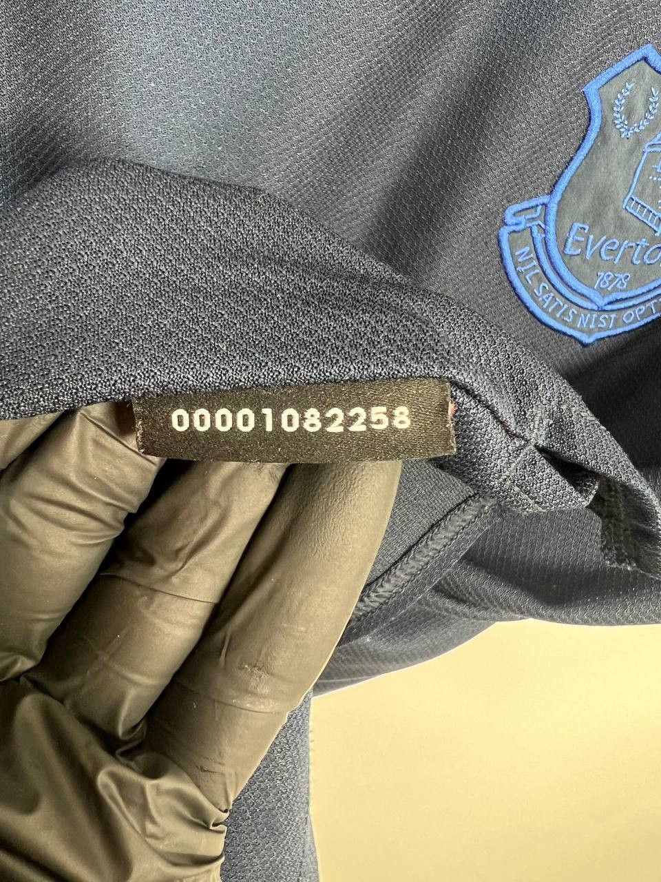 Umbro × Vintage Everton 2019/20 Third Umbro Vintage Soccer Jersey Blokcore Size US M / EU 48-50 / 2 - 6 Thumbnail