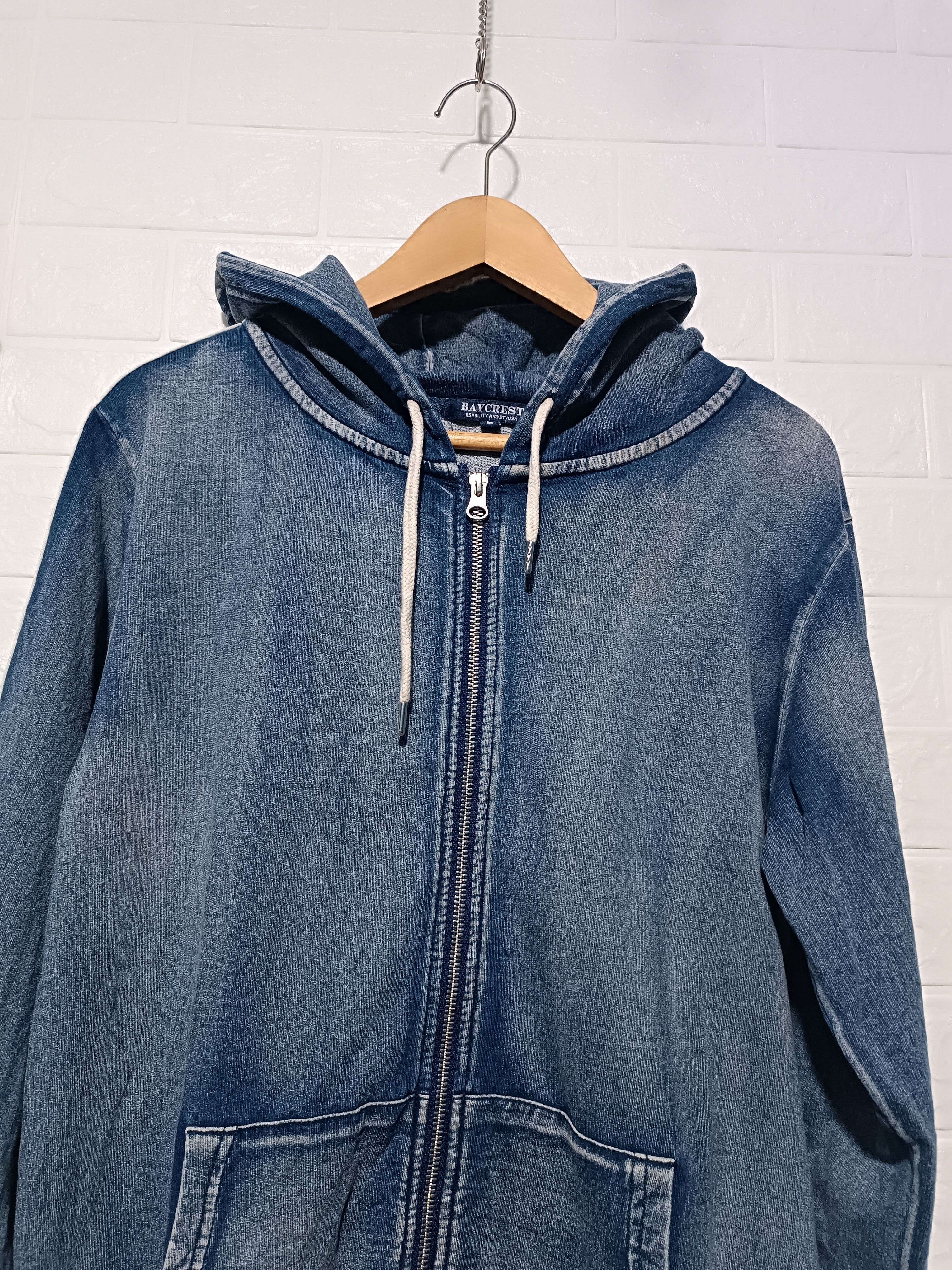 Japanese Brand Denim Style Baycrest Zip-Up Hoodie with Cut Denim Stripes Size US L / EU 52-54 / 3 - 4 Thumbnail