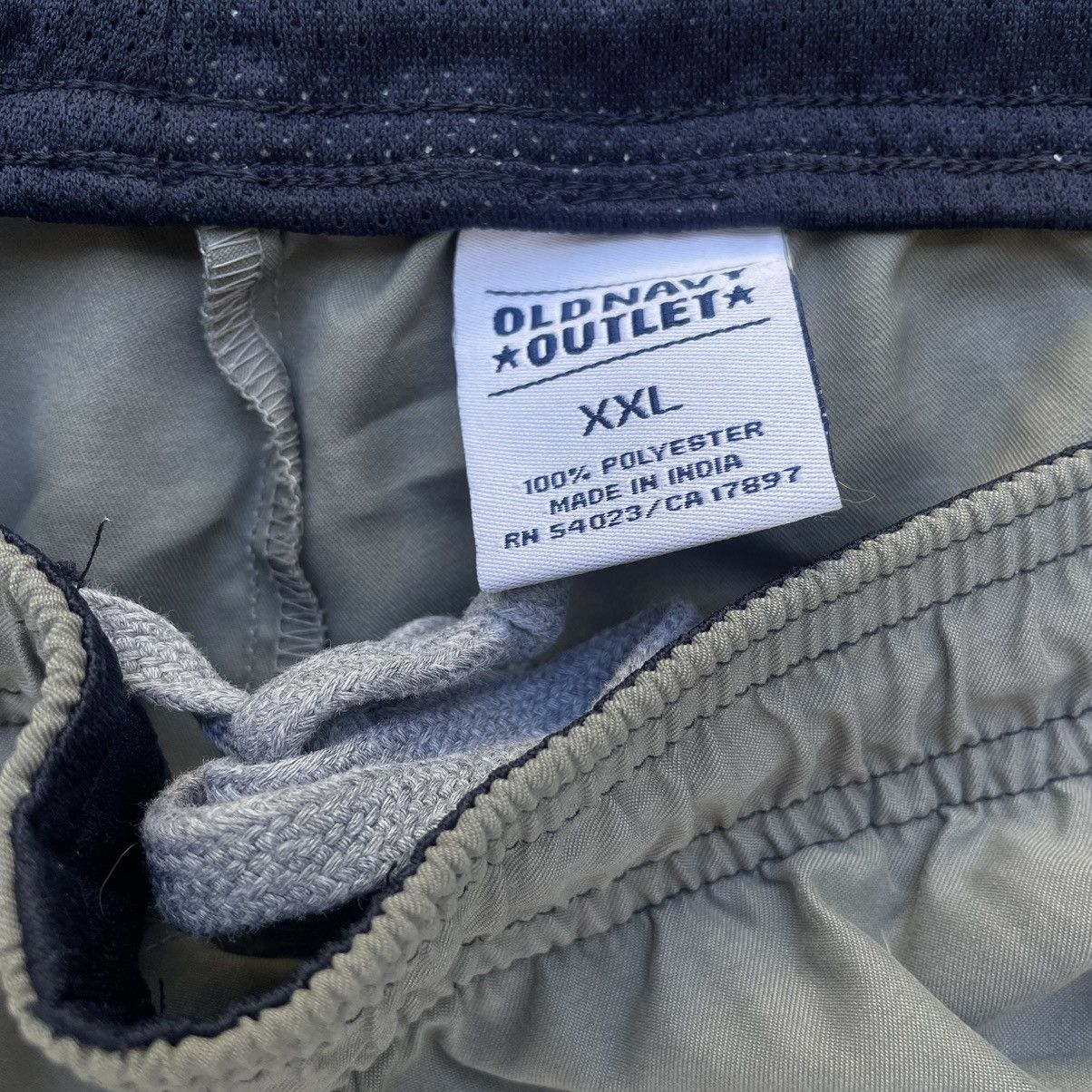 Old Navy Vintage Old Navy Cargo Zip Off Pants Size XXL Size US 40 / EU 56 - 2 Thumbnail