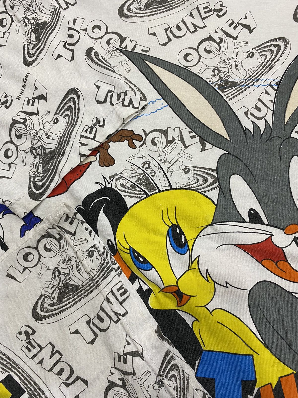 Vintage × Warner Bros AOP Tony & Guy Looney Tunes Size US L / EU 52-54 / 3 - 5 Thumbnail