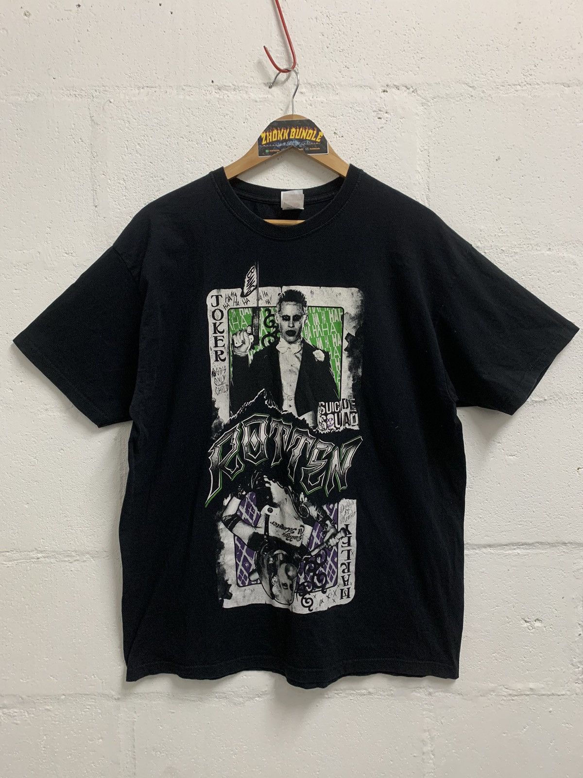 Japanese Brand × Vintage Vintage Suicide Squad Joker Harley Card Men's T-Shirt Size US XL / EU 56 / 4 - 1 Thumbnail