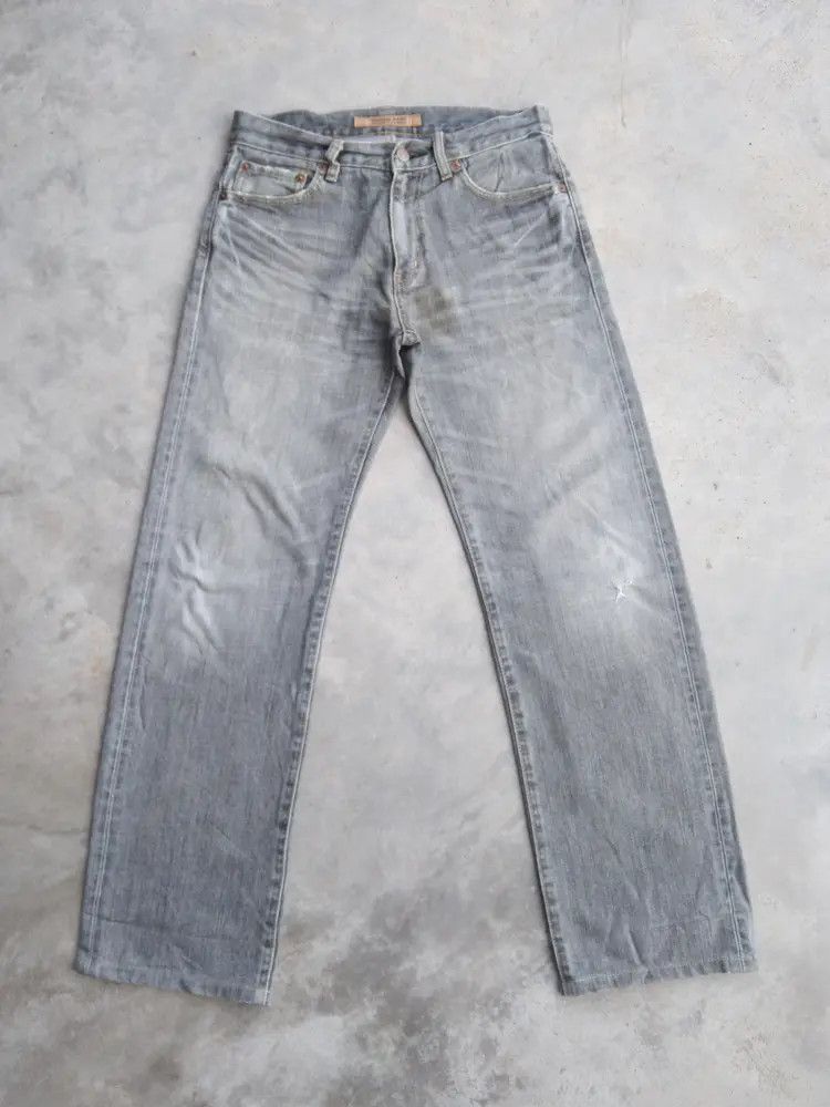 Japanese Brand Vintage Uniqlo S-002 Straight Leg Distressed Jeans 30x30 Size US 30 / EU 46 - 1 Thumbnail