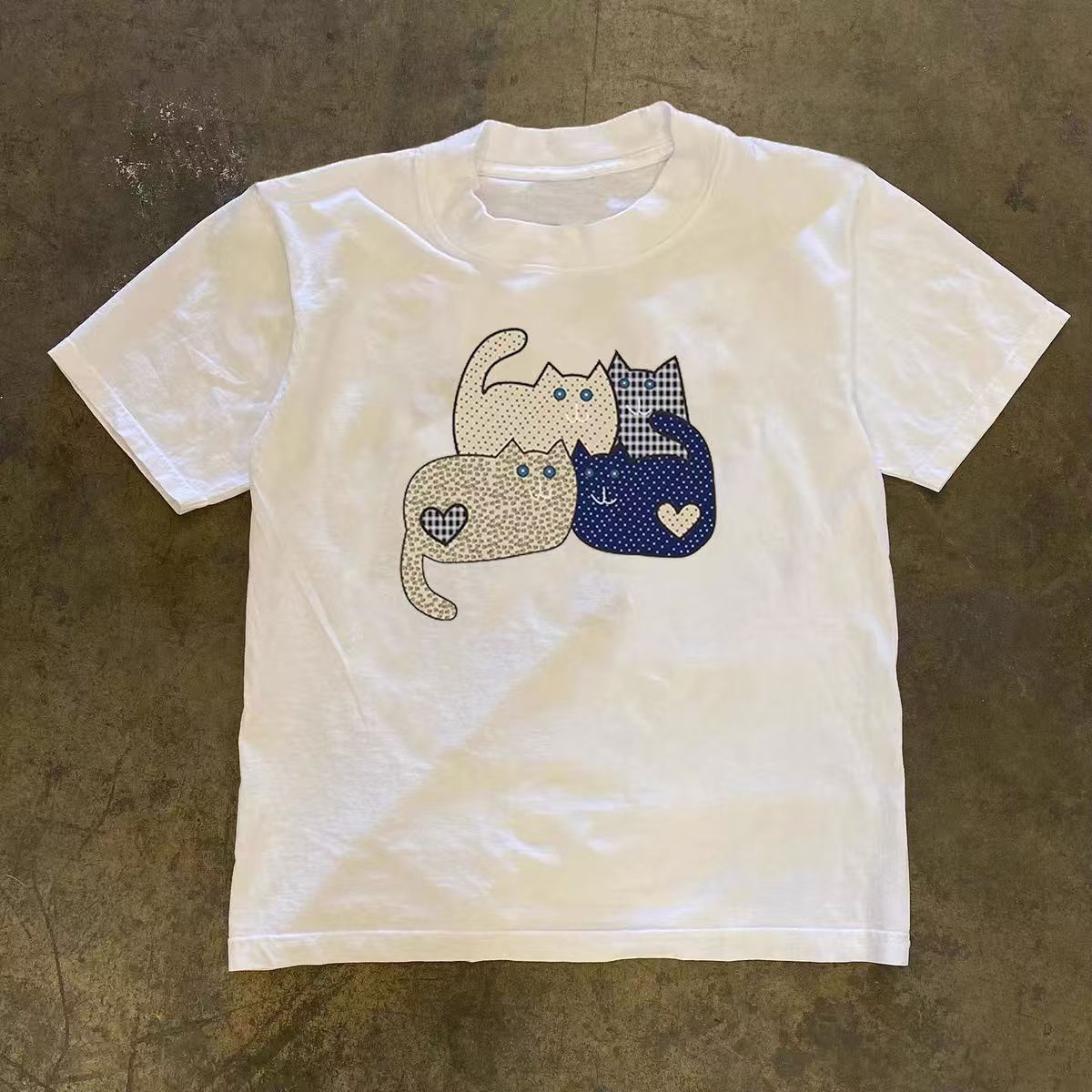 Japanese Brand White retro loose-fitting cotton t-shirt with cat print Size US M / EU 48-50 / 2 - 1 Thumbnail