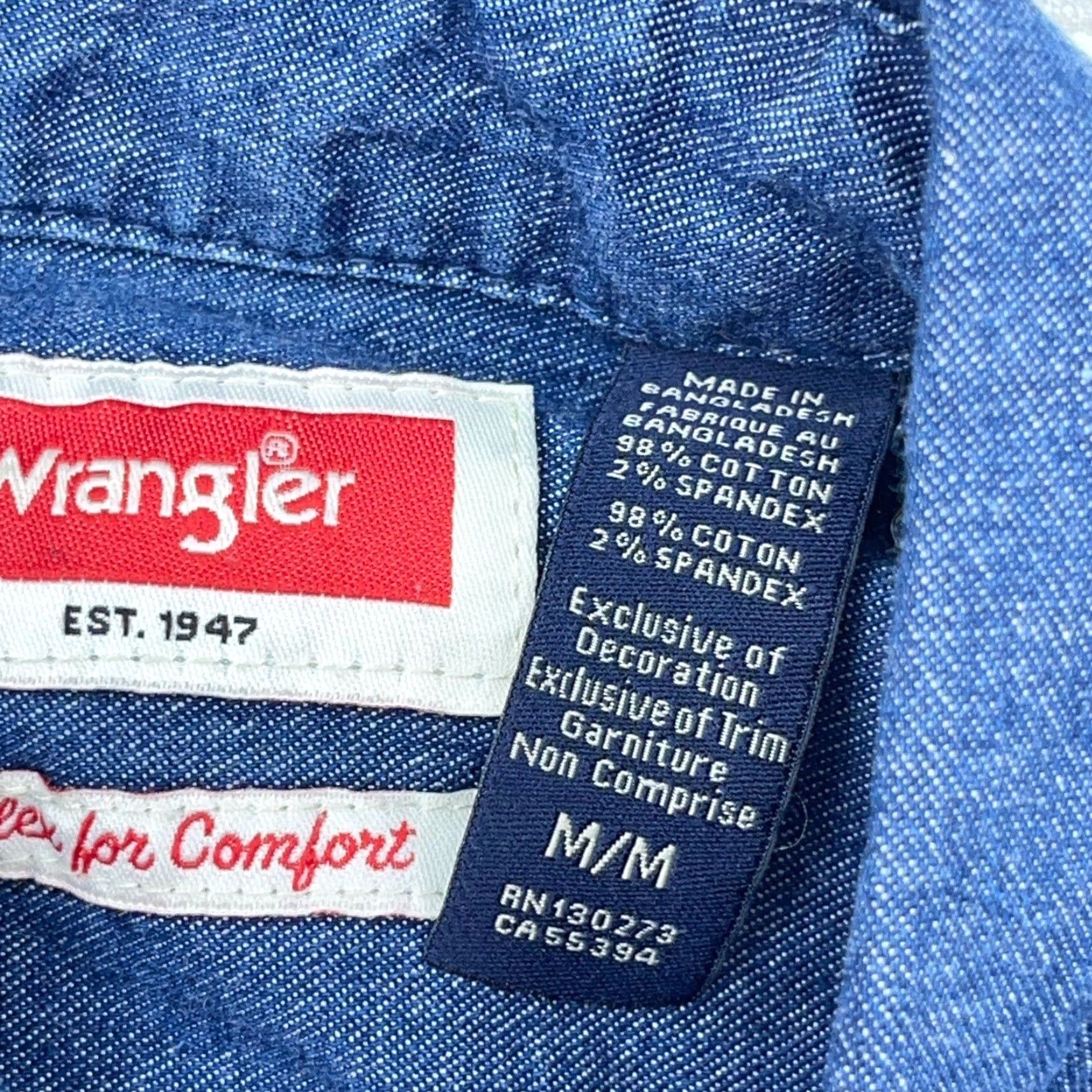 Wrangler VINTAGE Wrangler Shirt Men Medium Denim Blue Button Up Western Rugged Work Wear Jean Size US M / EU 48-50 / 2 - 3 Thumbnail