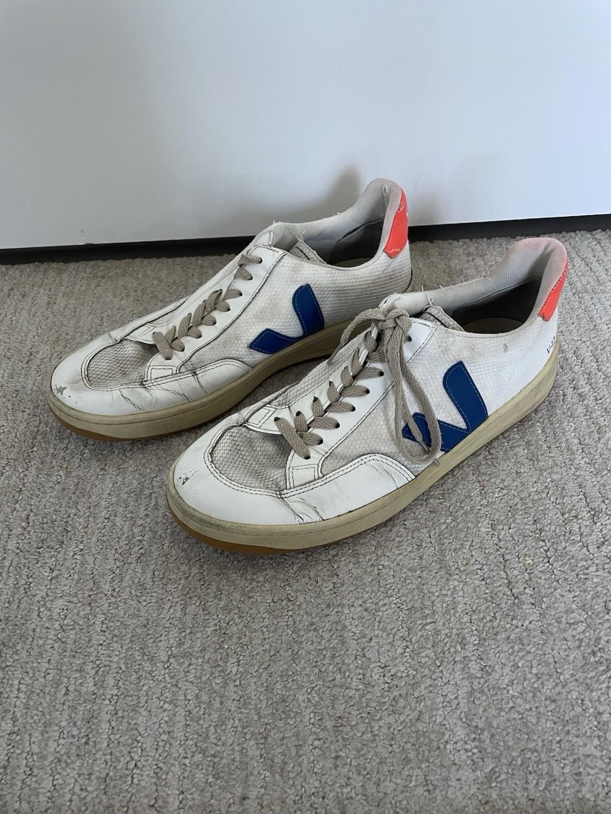 Veja Veja Men V-12 White Orange Blue Gum Sneaker Size 11 Size US 11 / EU 44 - 1 Thumbnail