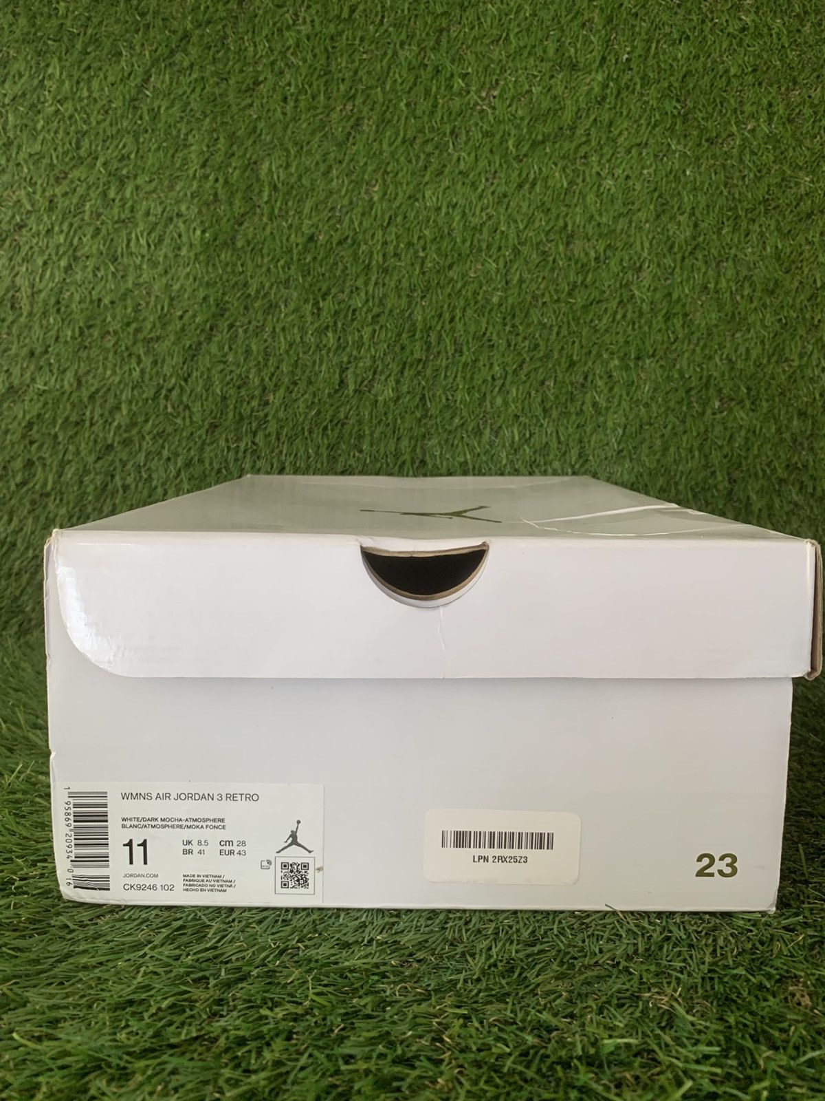 Jordan Brand Jordan 3 Retro Neapolitan Dark Mocha Size US 9.5 / EU 42-43 - 12 Thumbnail