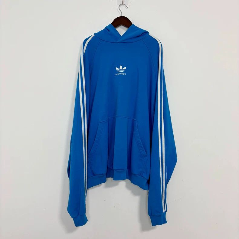 Balenciaga Balenciaga Limited light blue hoodie sweater Size US M / EU 48-50 / 2 - 1 Thumbnail