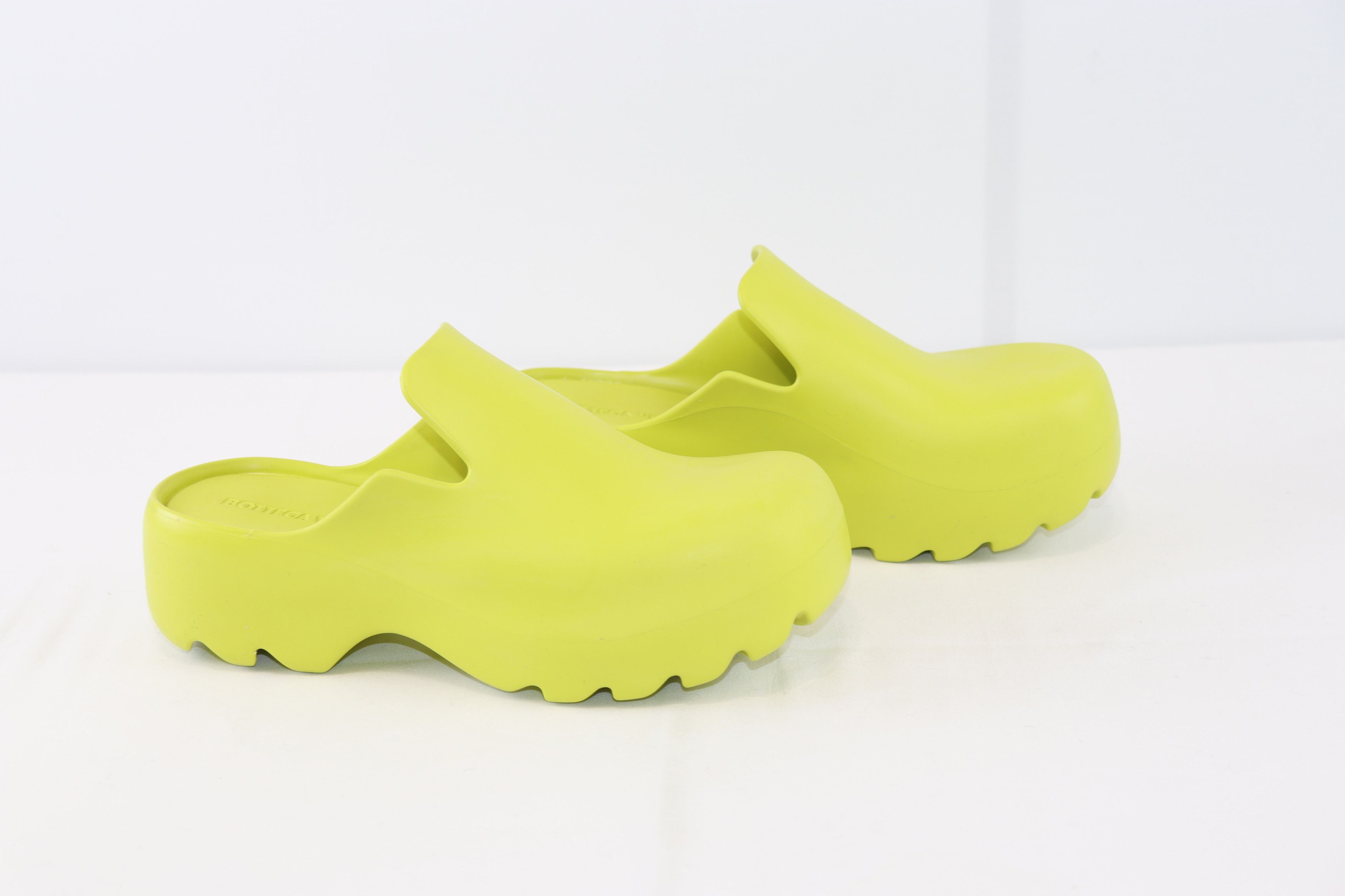 Bottega Veneta o1rshd1 Flash Slipper Rubber in Yellow Size US 10 / EU 43 - 7 Thumbnail