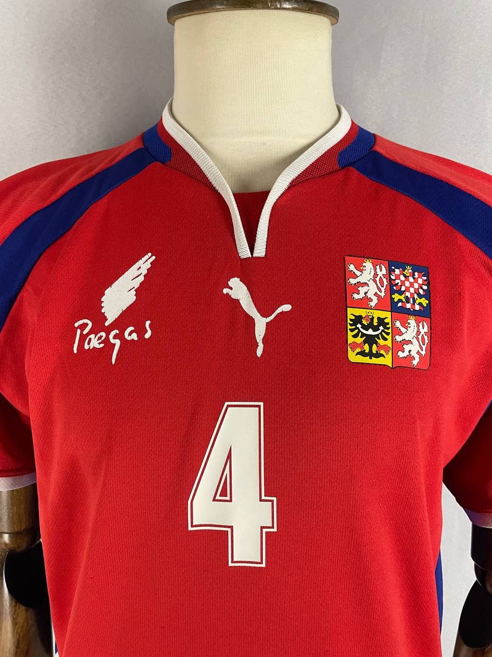 Puma Puma T Shirt Czech Republic 2000 Euro Nedved 4 Red Vintage Size US L / EU 52-54 / 3 - 4 Thumbnail