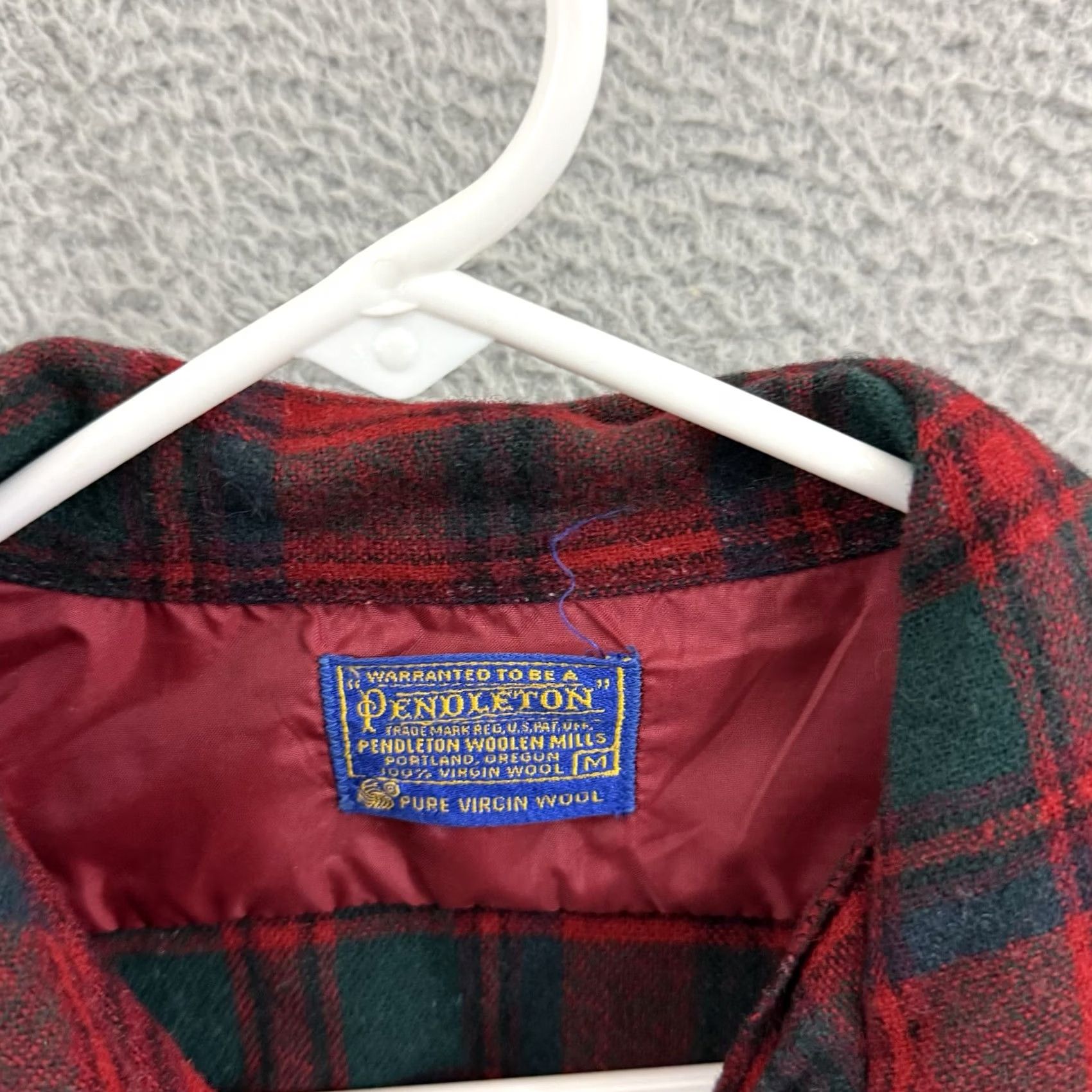 Pendleton VINTAGE Pendleton Wool Flannel Shirt Mens M Red 80s Check Plaid Button USA Shirt Mens M Red 80s Vintage Pendleton Board Shirt Size US M / EU 48-50 / 2 - 7 Thumbnail