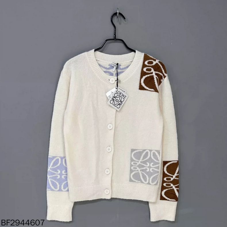 Loewe LOEWE Embroidered logo single row knit cardigan Size M / US 6-8 / IT 42-44 - 1 Thumbnail