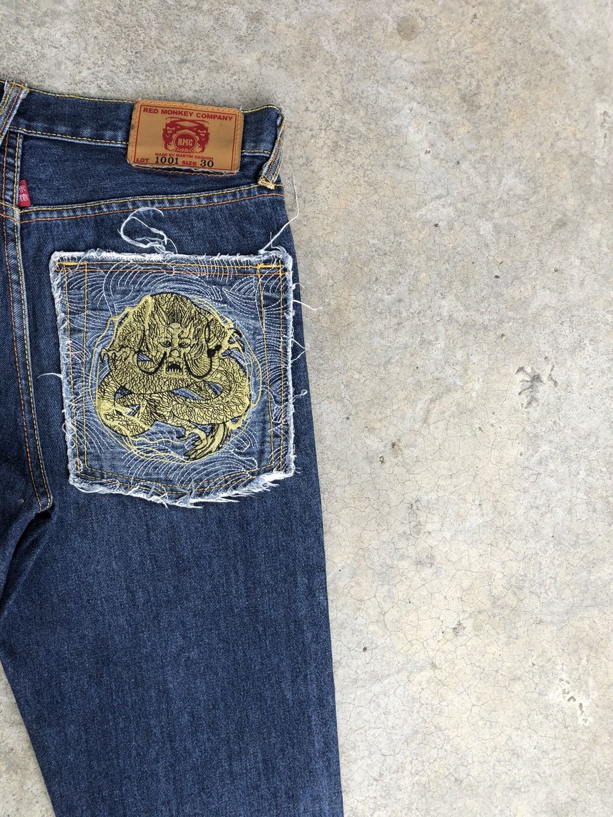 RMC Jeans Red Monkey Company Embroidered Jeans Distressed Size US 31 - 10 Thumbnail