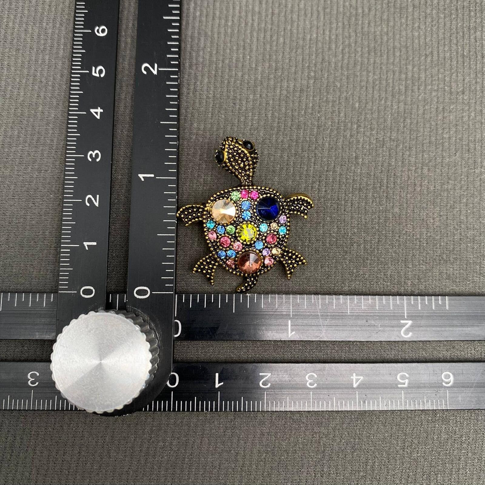 The Unbranded Brand Turtle Brooch with Multicolor Rhinestones Size ONE SIZE - 3 Thumbnail