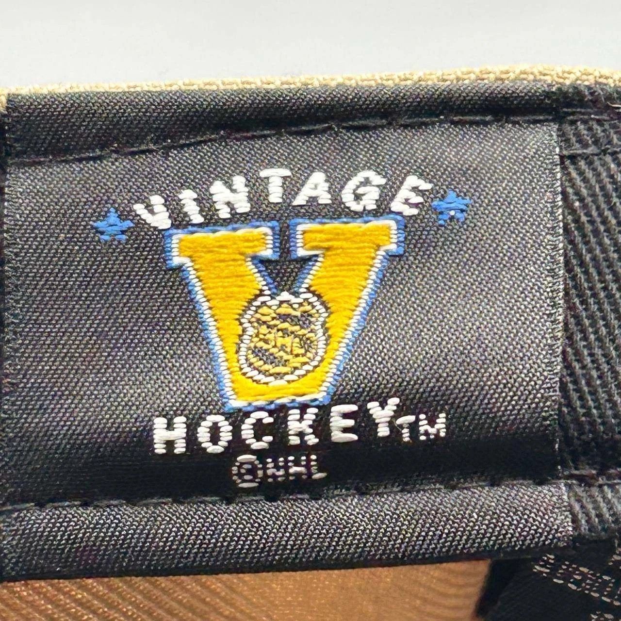 New Era Hartford Whalers Hat Men 7 1/2 Brown Blue NHL Fitted Cap New Size ONE SIZE - 6 Thumbnail