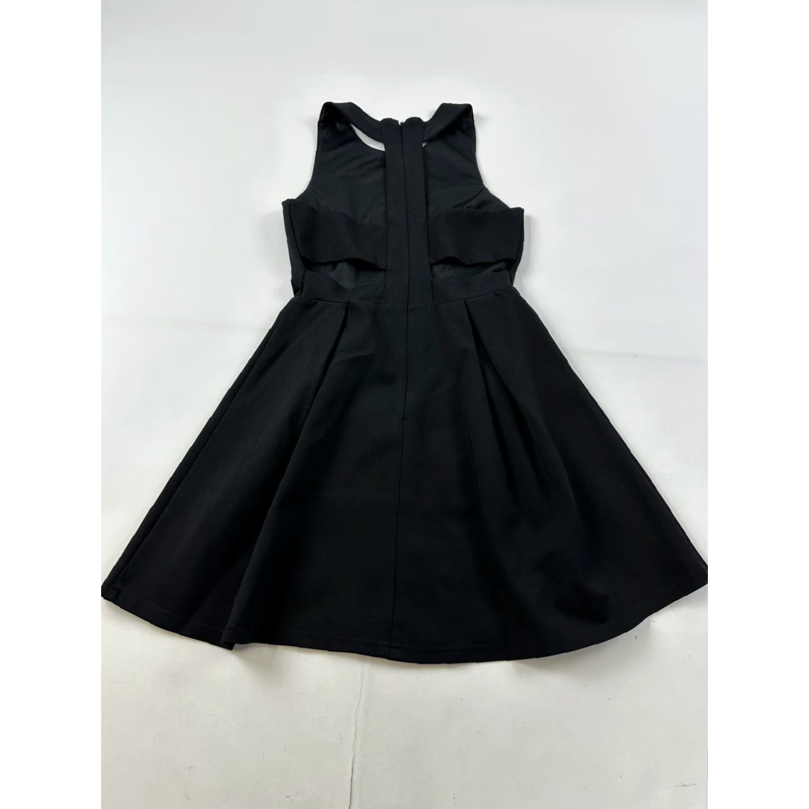 Lulus Lulus Skater Dress Women’s Small Black Cut Out Back Dress Size S / US 4 / IT 40 - 2 Thumbnail