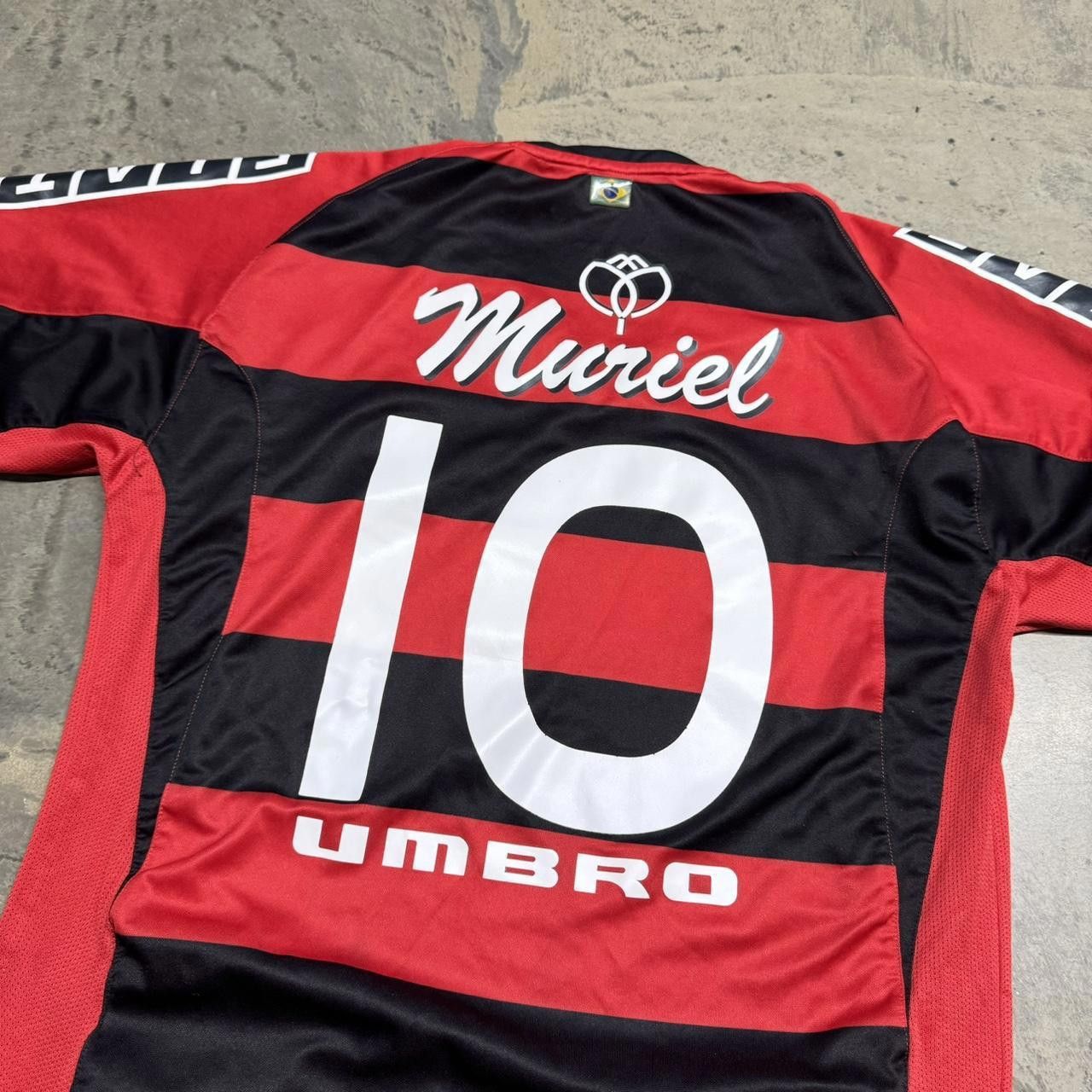 Umbro Vintage Y2K Umbro 2007 Vitoria Home Soccer Jersey Size US M / EU 48-50 / 2 - 5 Thumbnail