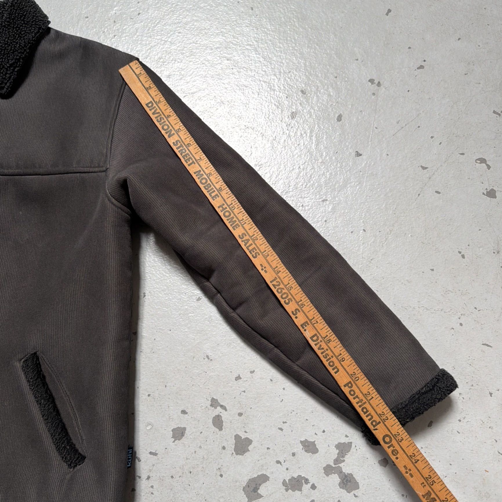 Vintage Kuhl x Alf Rustler Bomber Jacket Regular L Charcoal Hiking Street Workwear Canada Men Size US L / EU 52-54 / 3 - 4 Thumbnail