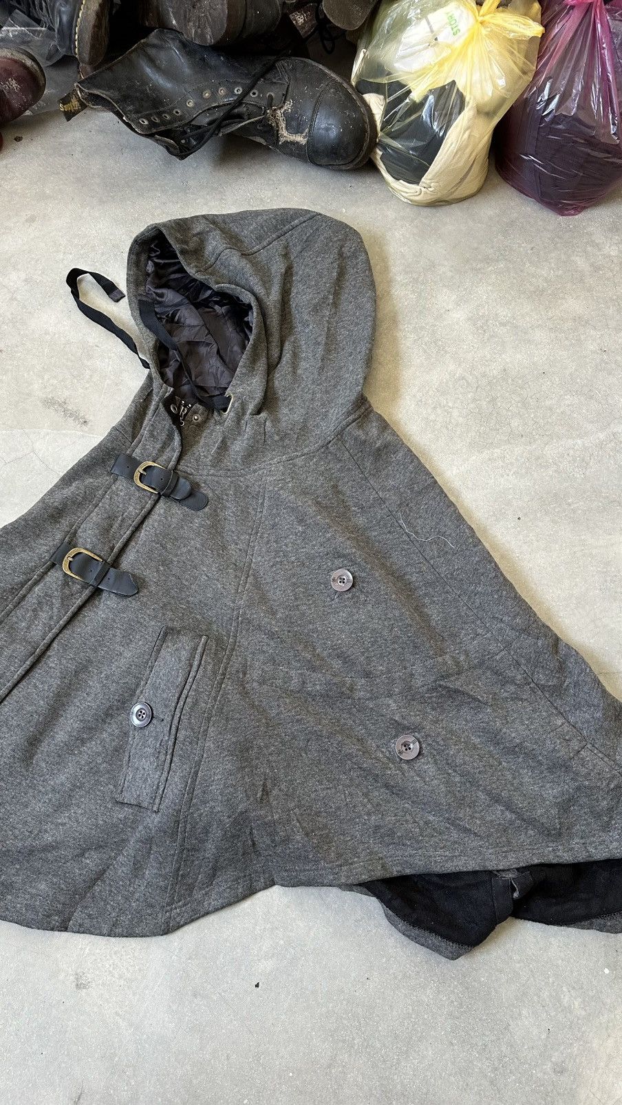 Japanese Brand THREE STRONG AVANT GARDE CAPES TOP Size US M / EU 48-50 / 2 - 3 Thumbnail