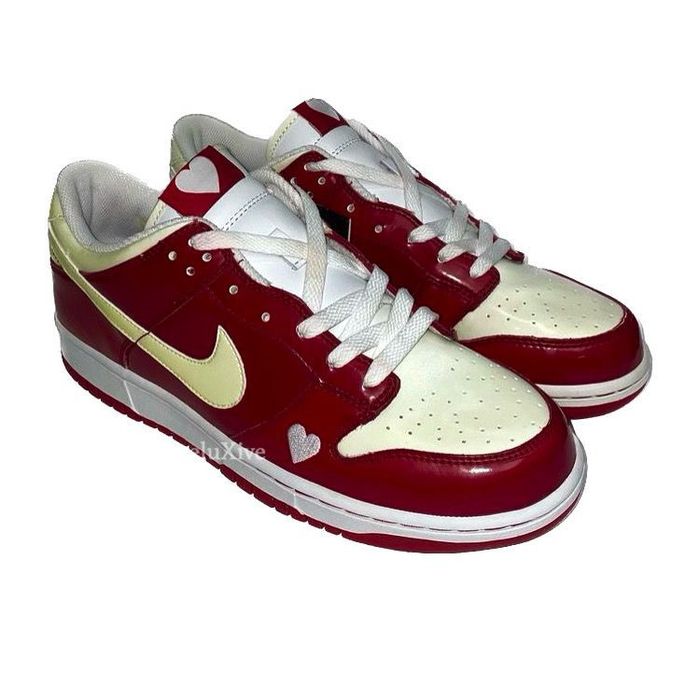 Nike dunk low store valentines day 2004