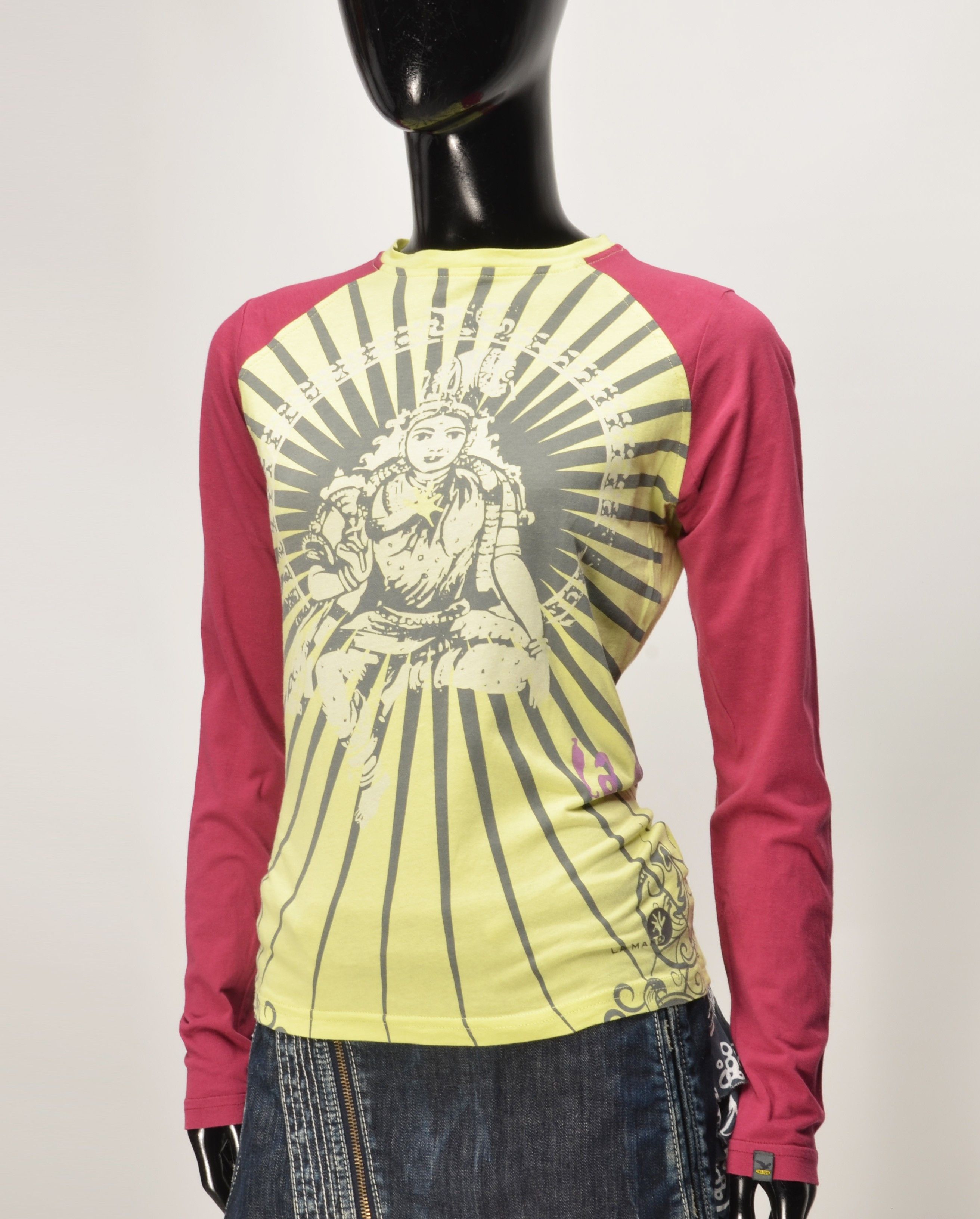 SALEWA Vintage Salewa Y2K Graphic Print Indie Grunge Raglan Tee Size XS / US 0-2 / IT 36-38 - 2 Thumbnail