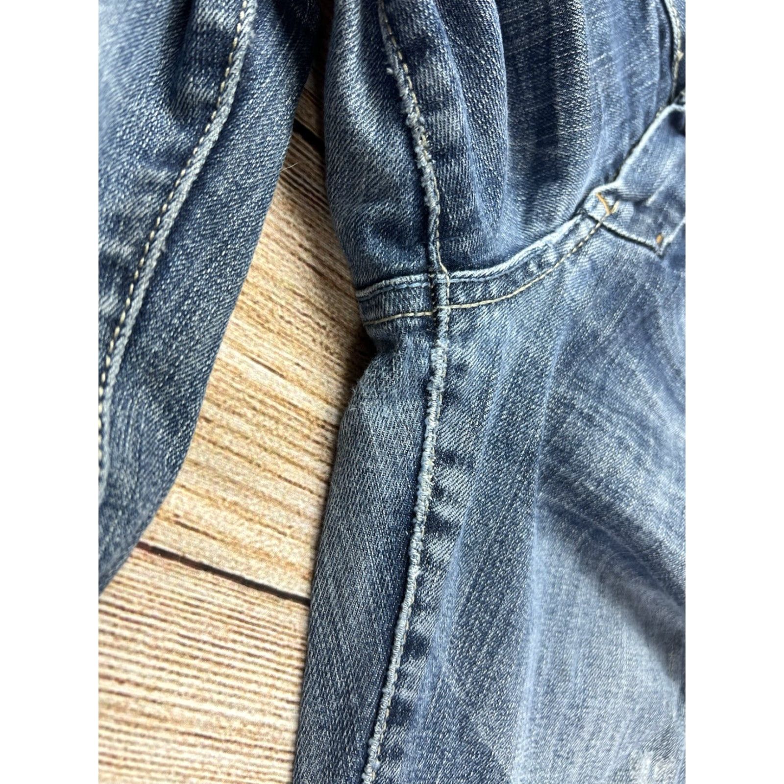 Vintage Cowgirl Tuff Jeans Women Denim Blue 27x35 Bootcut Pockets Embroidered Logo Light Wash Regular 27 Inclusive Size 27" / US 4 / IT 40 - 5 Thumbnail