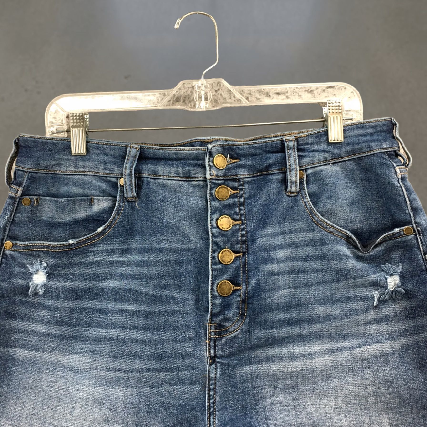 Vintage Liverpool Jeans Shorts Womens 14/32 Blue High Rise Button Fly Hot Pants Denim 3 in Inseam Black? Size 36" / US 14 / IT 50 - 1 Thumbnail