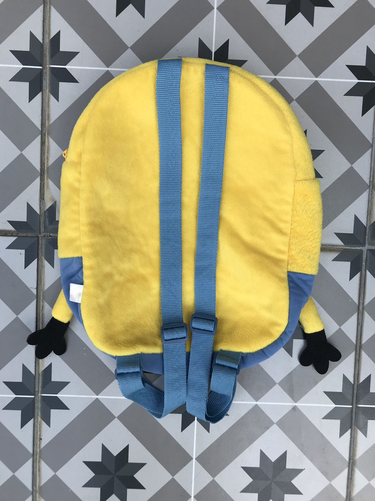 Japanese Brand DESPICABLE ME 3 MINIONS ESCAPE PREMIUM PLUSH BACKPACK Size ONE SIZE - 6 Thumbnail