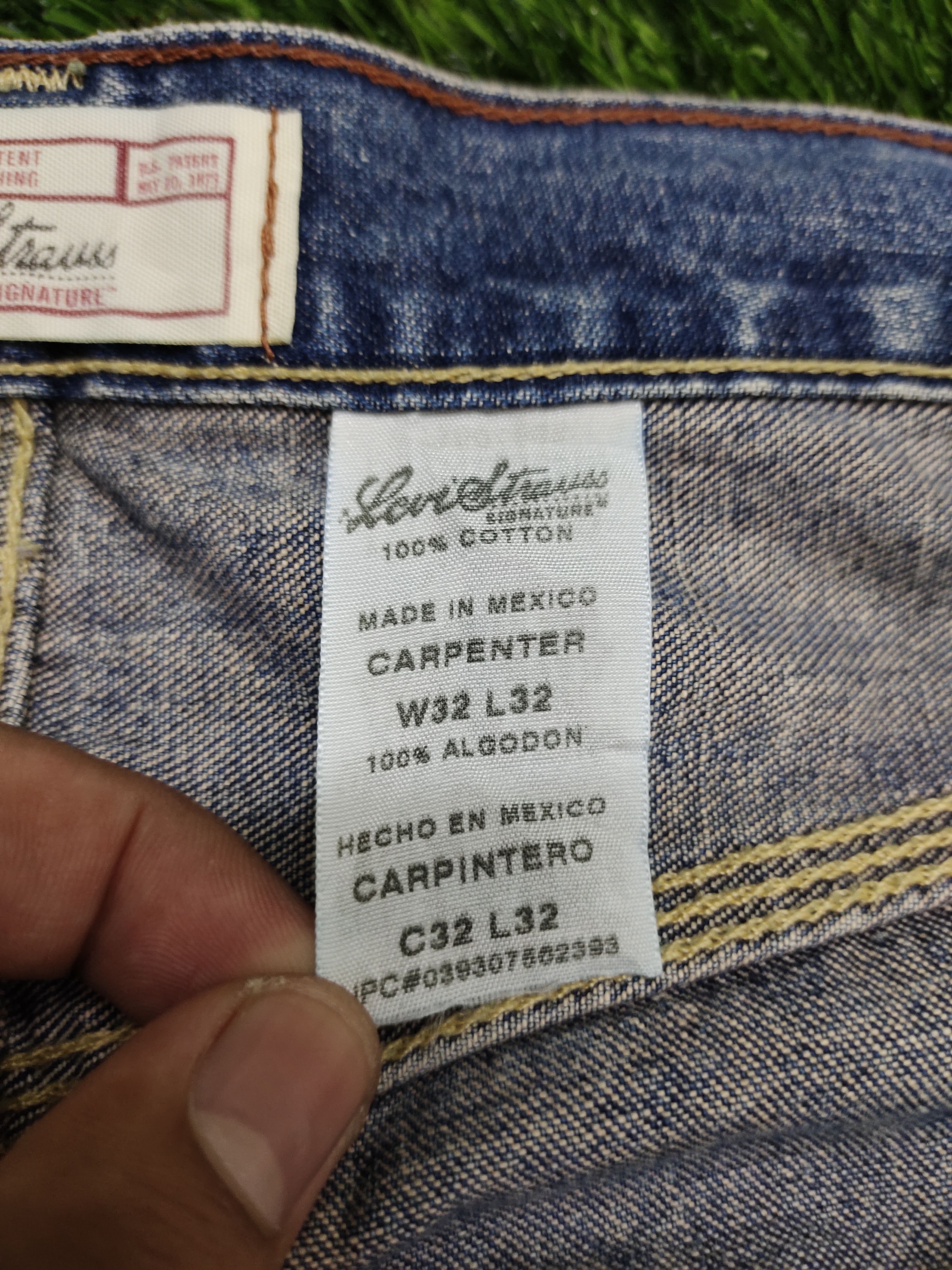 Levi's Vintage Clothing Vintage Y2k Levis Signature Carpenter Baggy Denim Pants Size US 33 - 18 Thumbnail