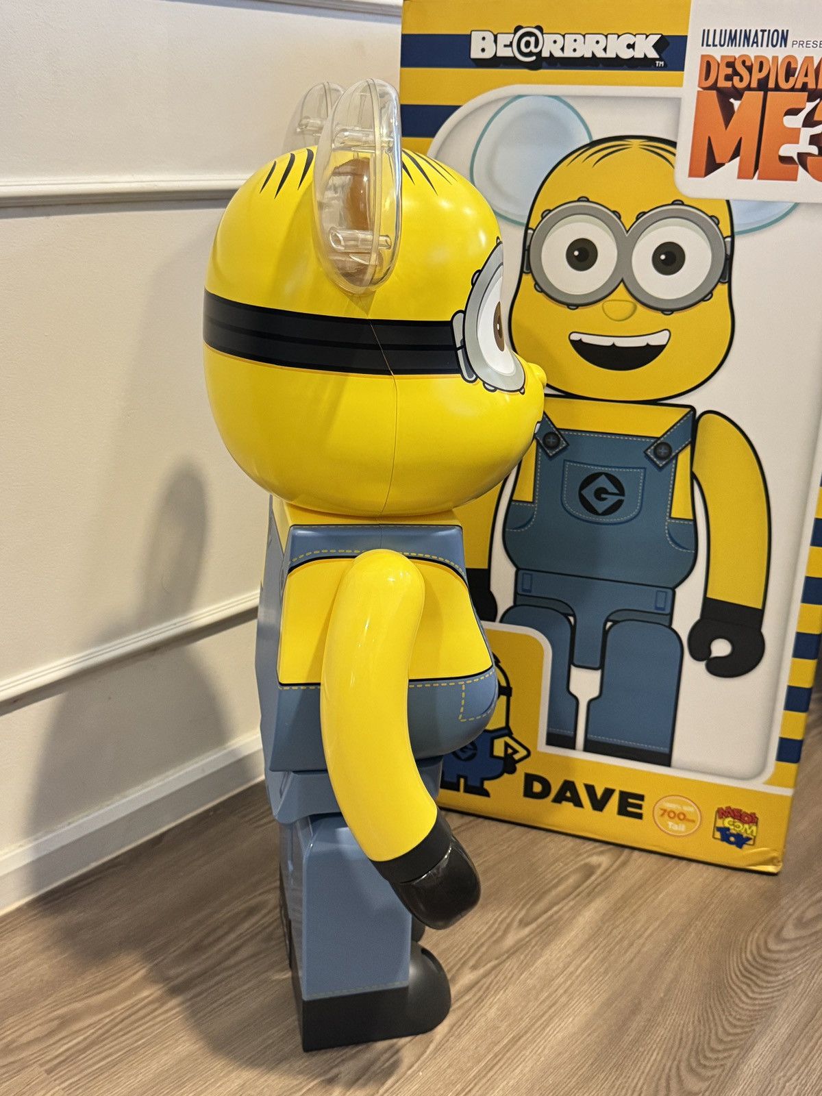 Other Bearbrick minions DAVE 1000% Size ONE SIZE - 4 Thumbnail