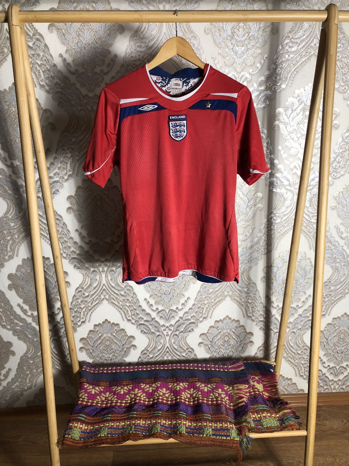 Umbro VINTAGE UMBRO ENGLAND RETRO SOCCER JERSEY MANCHESTER Y2K 90s Size US S / EU 44-46 / 1 - 1 Thumbnail