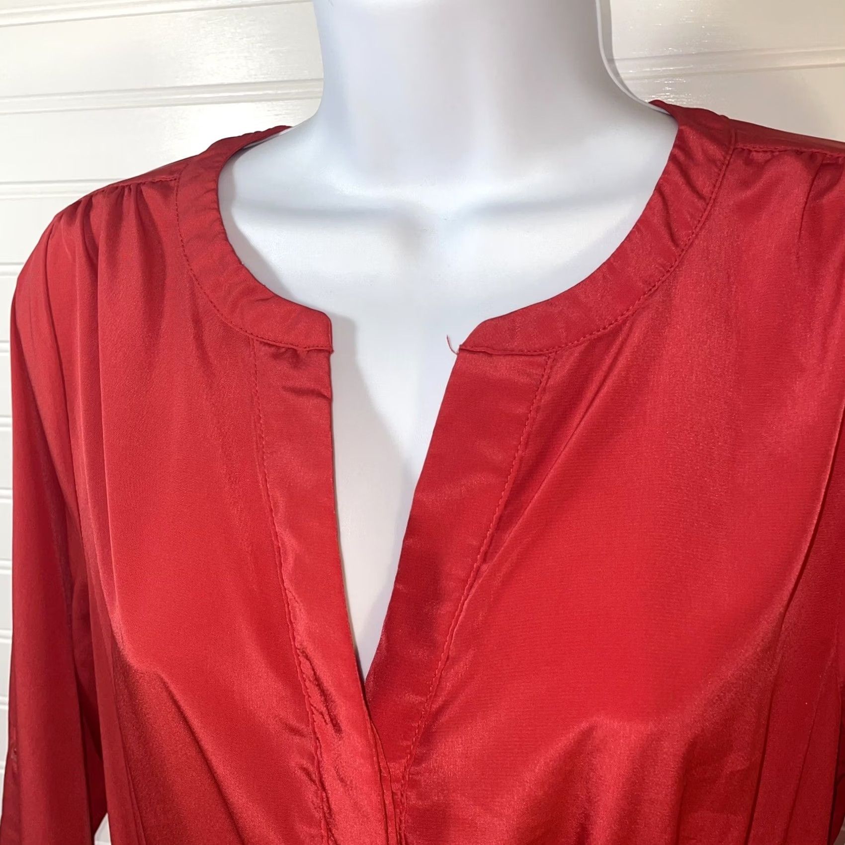 Old Navy Old Navy Dress Women Medium Red Lined V Neck Button Up 3/4 Sleeves Elastic Waist Knee Length Dress Size M / US 6-8 / IT 42-44 - 5 Thumbnail