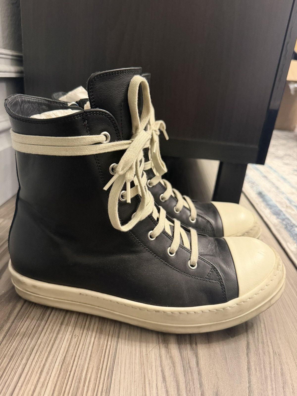 Rick Owens Rick Owen’s Mainline Leather Ramones black/milk size 42 Size US 9 / EU 42 - 2 Thumbnail