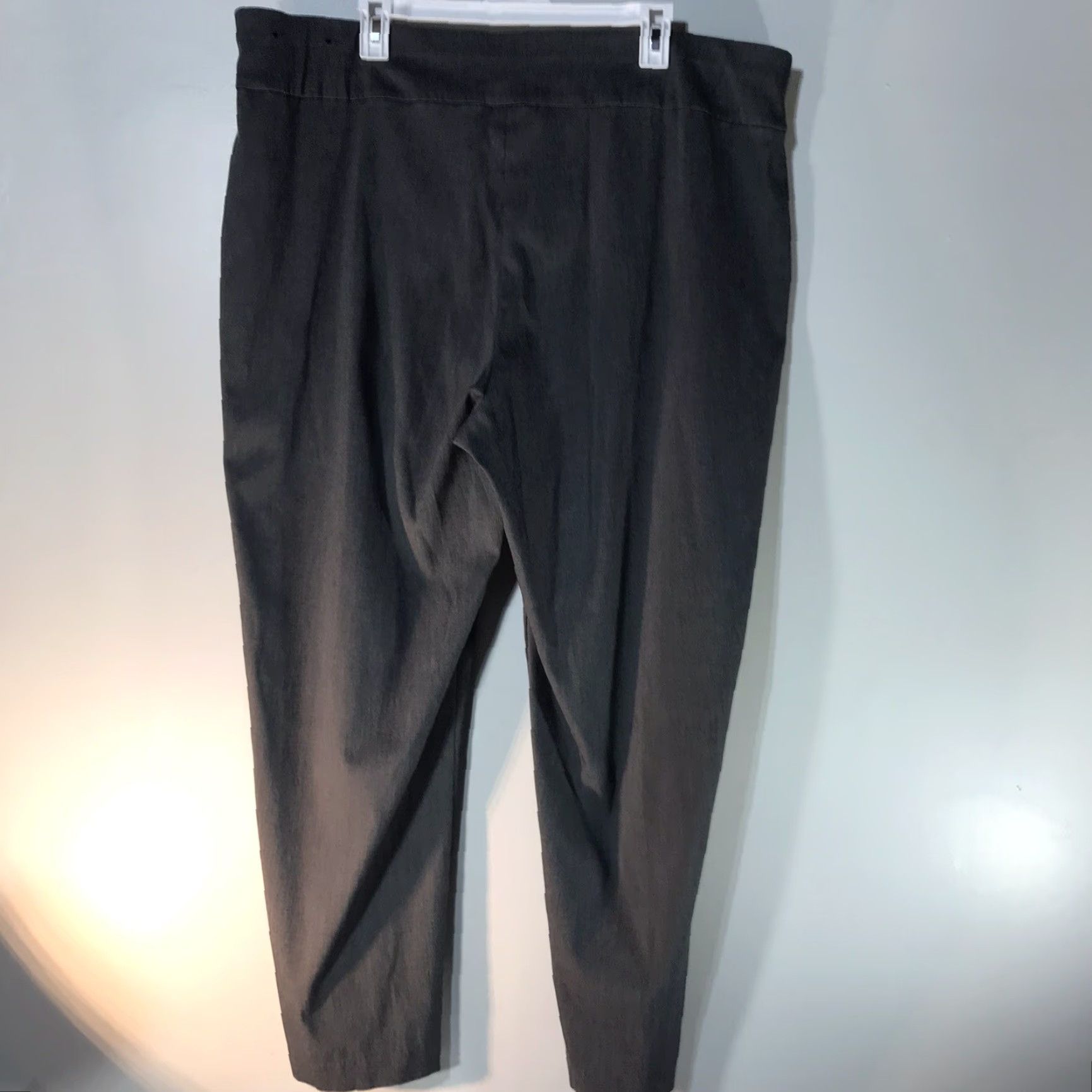 Vintage Alfred Dunner Gray/White Pull-On Cropped Dress Pants Plus Size 22W Womens Size 40" / US 18 - 2 Thumbnail