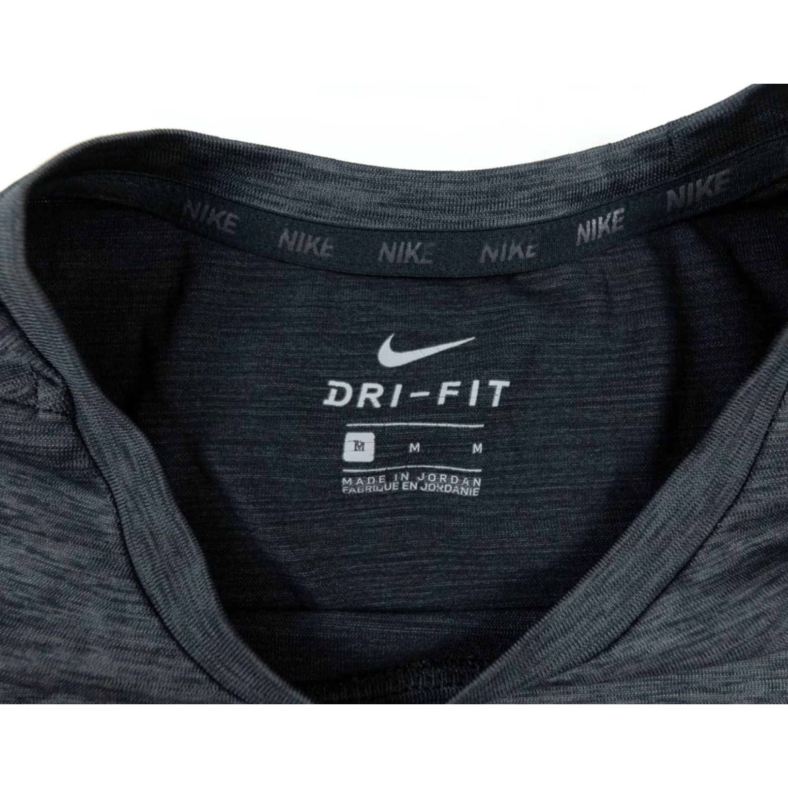 Nike Nike Dri-Fit Shirt Adult Medium Gray Lightweight Swoosh Fitness Activewear Mens Polyester Regular T-Shirt Crew Neck Short Sleeve Pullover Logo Size US M / EU 48-50 / 2 - 3 Thumbnail