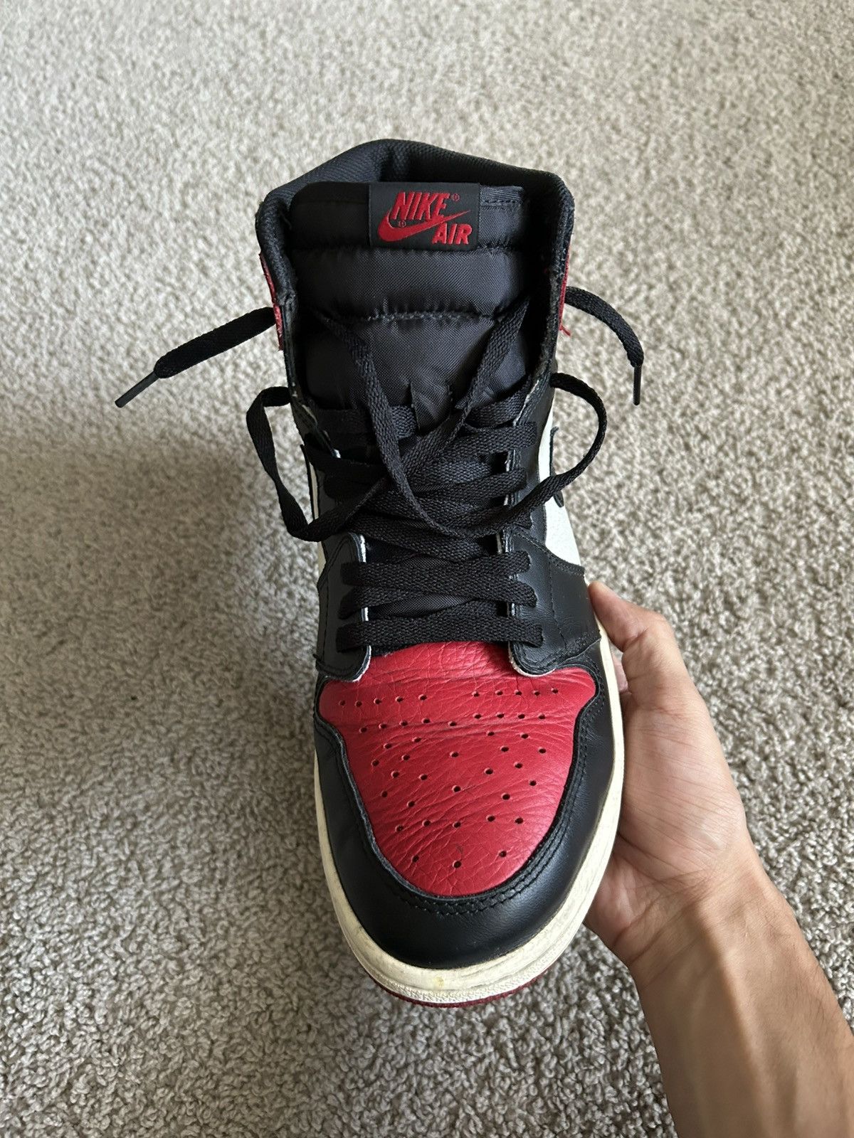 Air Jordan Retro 1 High OG Bred Toe 2018 Size 12