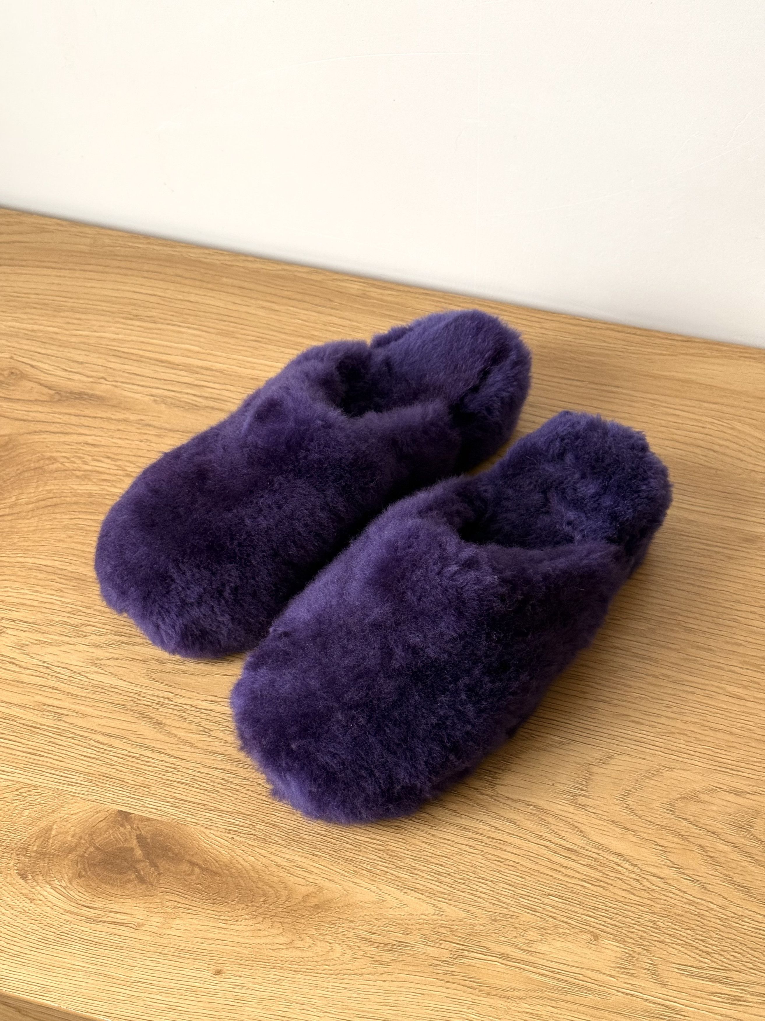 Ugg Fluffy Real Fur Purple Slippers (38) Size US 8 / IT 38 - 2 Thumbnail