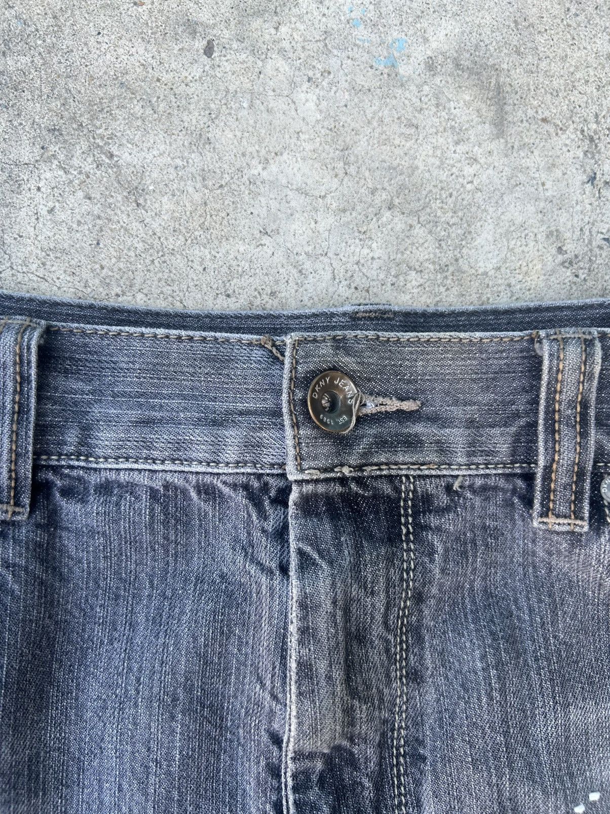 DKNY Vintage Shasiko DKNY Jeans🪡 (soldout❌) Size US 37 - 7 Thumbnail