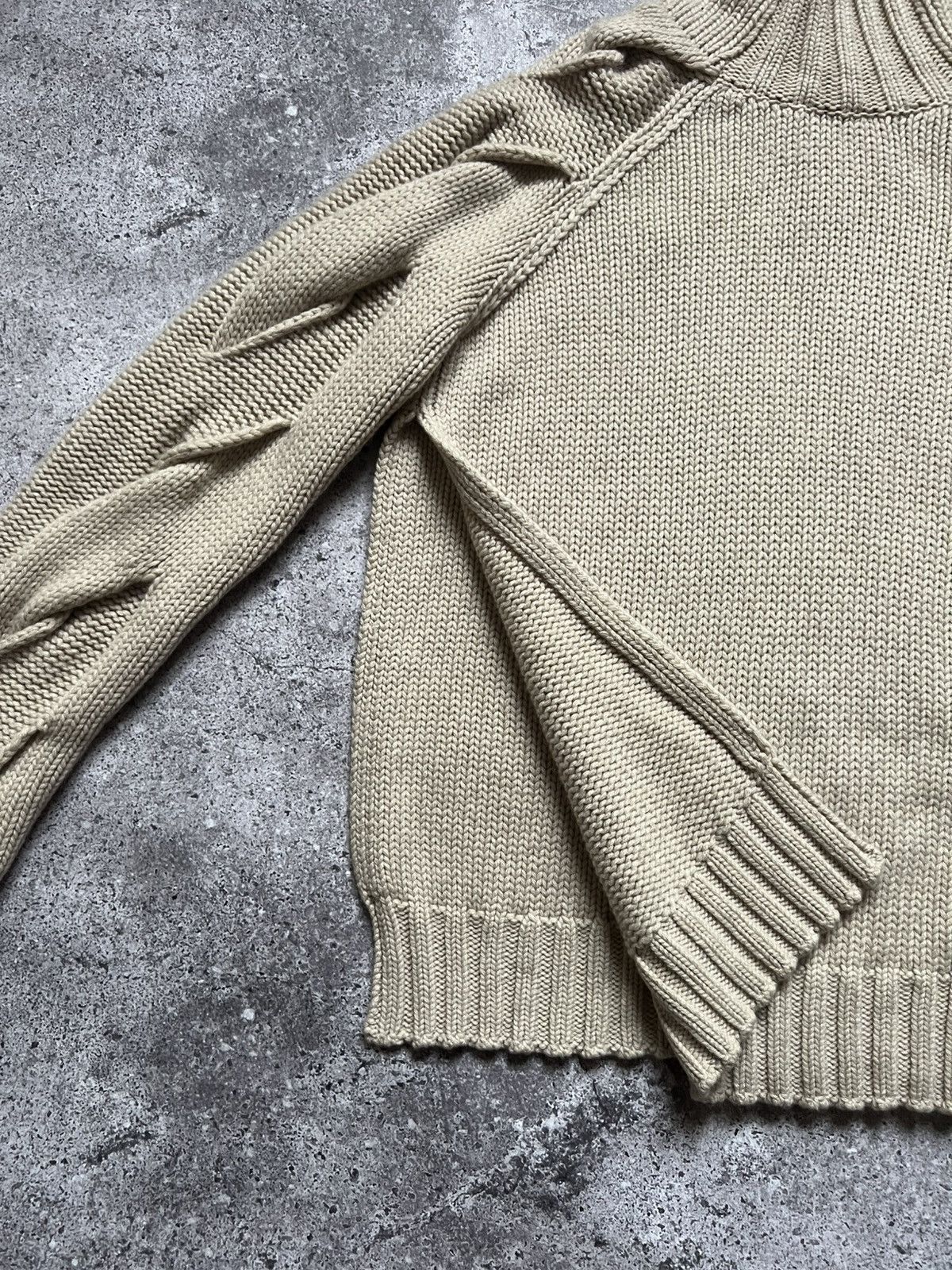 Burberry Burberry Knitted Asymetrical Sample Sweater Made in Italy Size L / US 10 / IT 46 - 9 Thumbnail