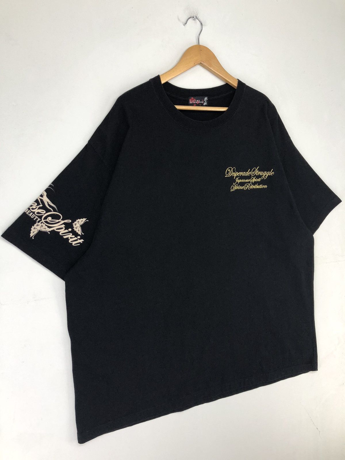 Japanese Brand Divine Retribution Desperade Struggle Big Print Tshirt Size US XXL / EU 58 / 5 - 3 Thumbnail