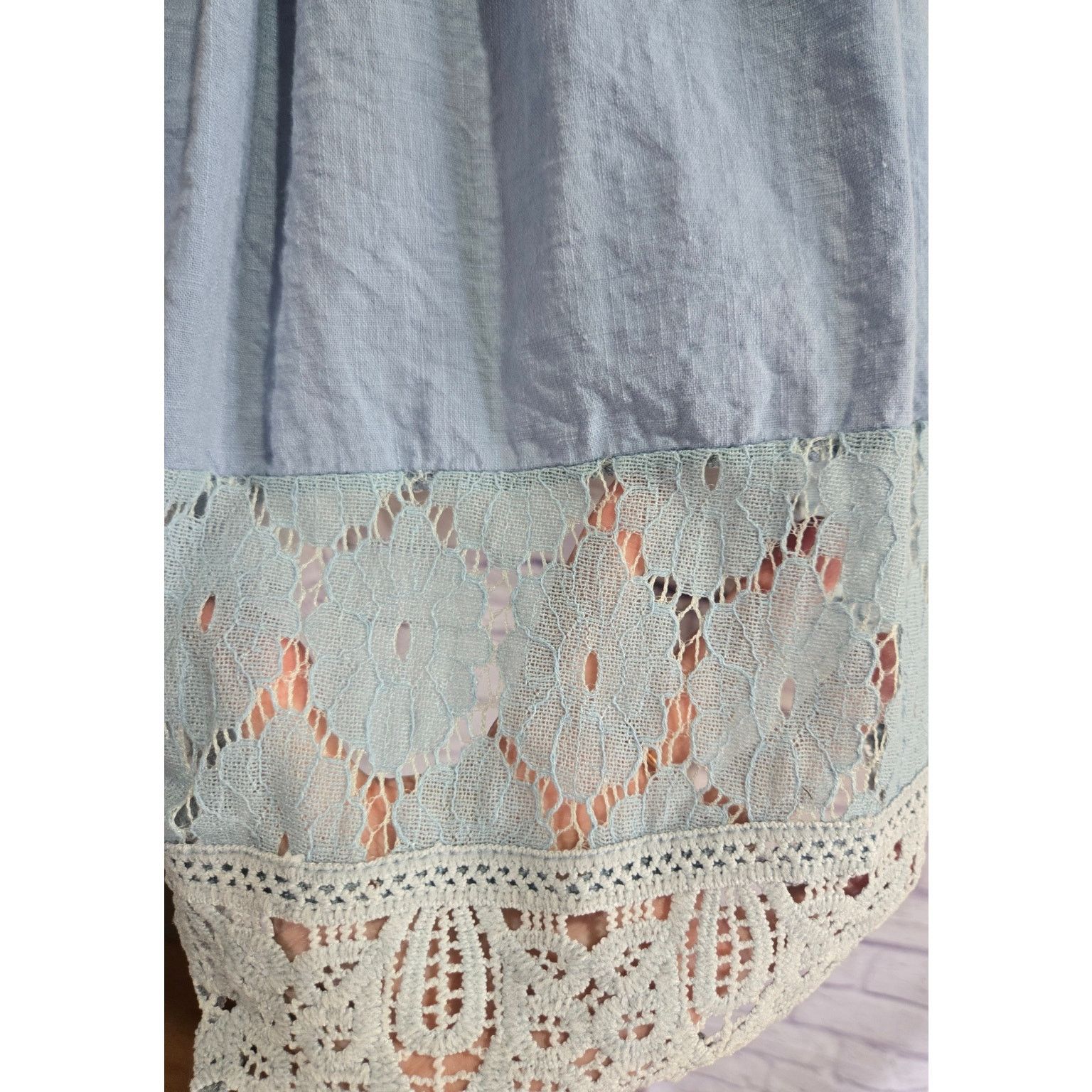 Other Blue Floral Bodice 3/4 Lace Trim Hem Top 3X Plus Lightweight Size 3XL / US 20-22 - 4 Thumbnail