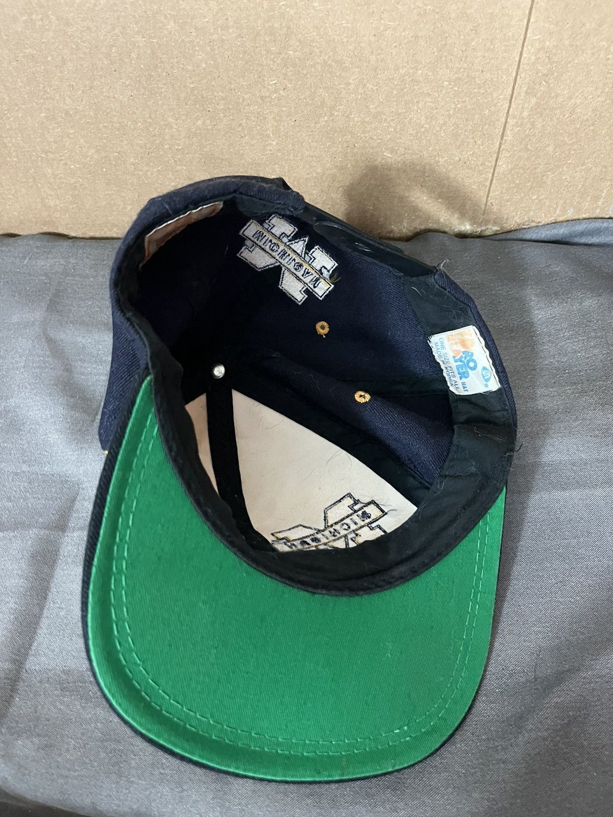Pro Player × Vintage Vintage 90s Adult Michigan Wolverines Snapback Hat Size ONE SIZE - 5 Thumbnail