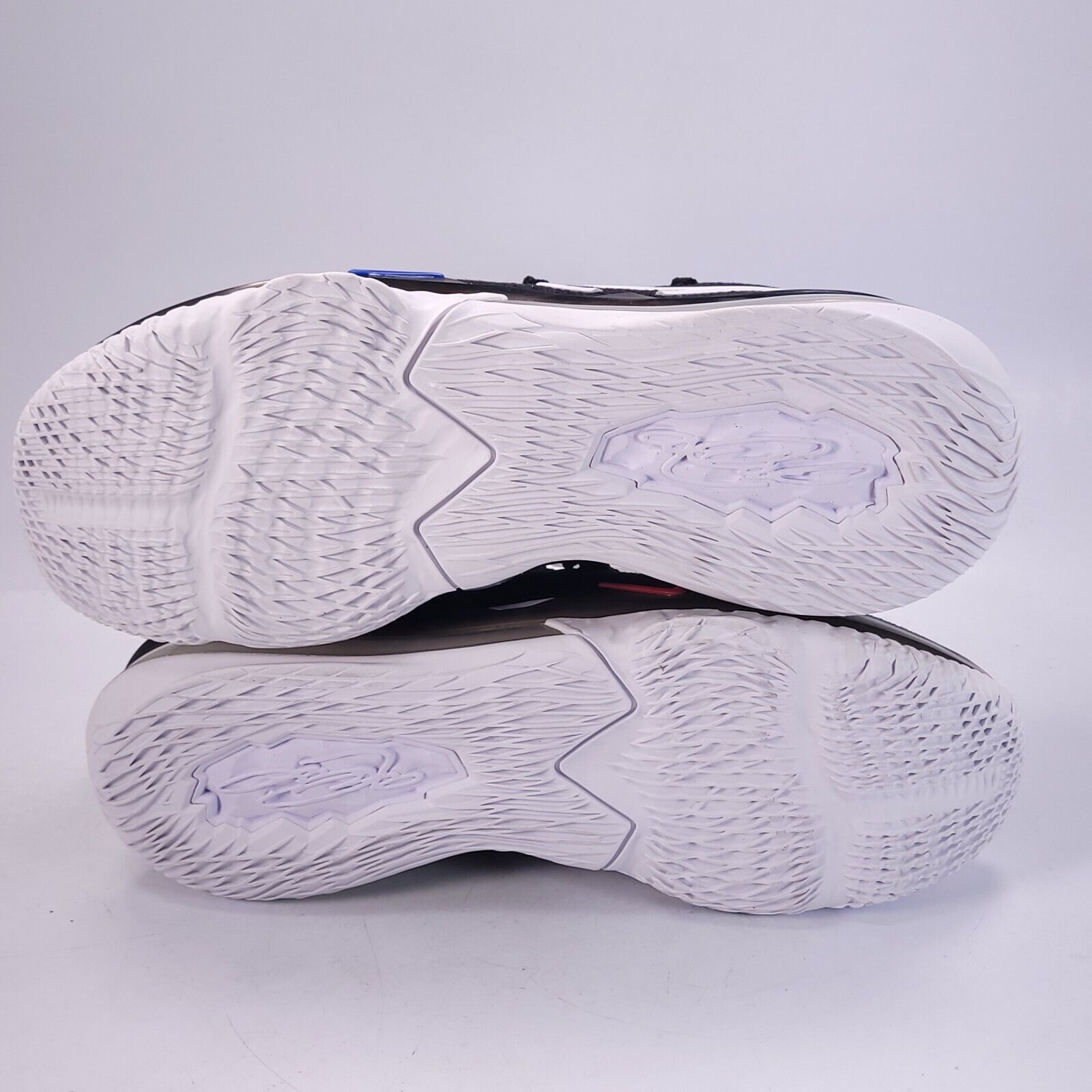 Nike Nike LeBron XVII Shoe Mens Size 8 CD5007-002 Black White Size US 8 / EU 41 - 7 Thumbnail